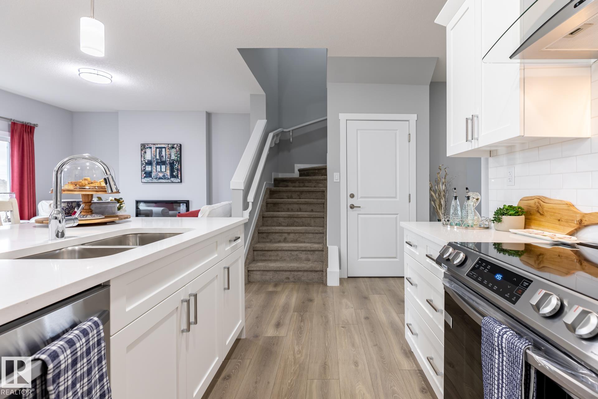 Picture for 19424 26 AV NW