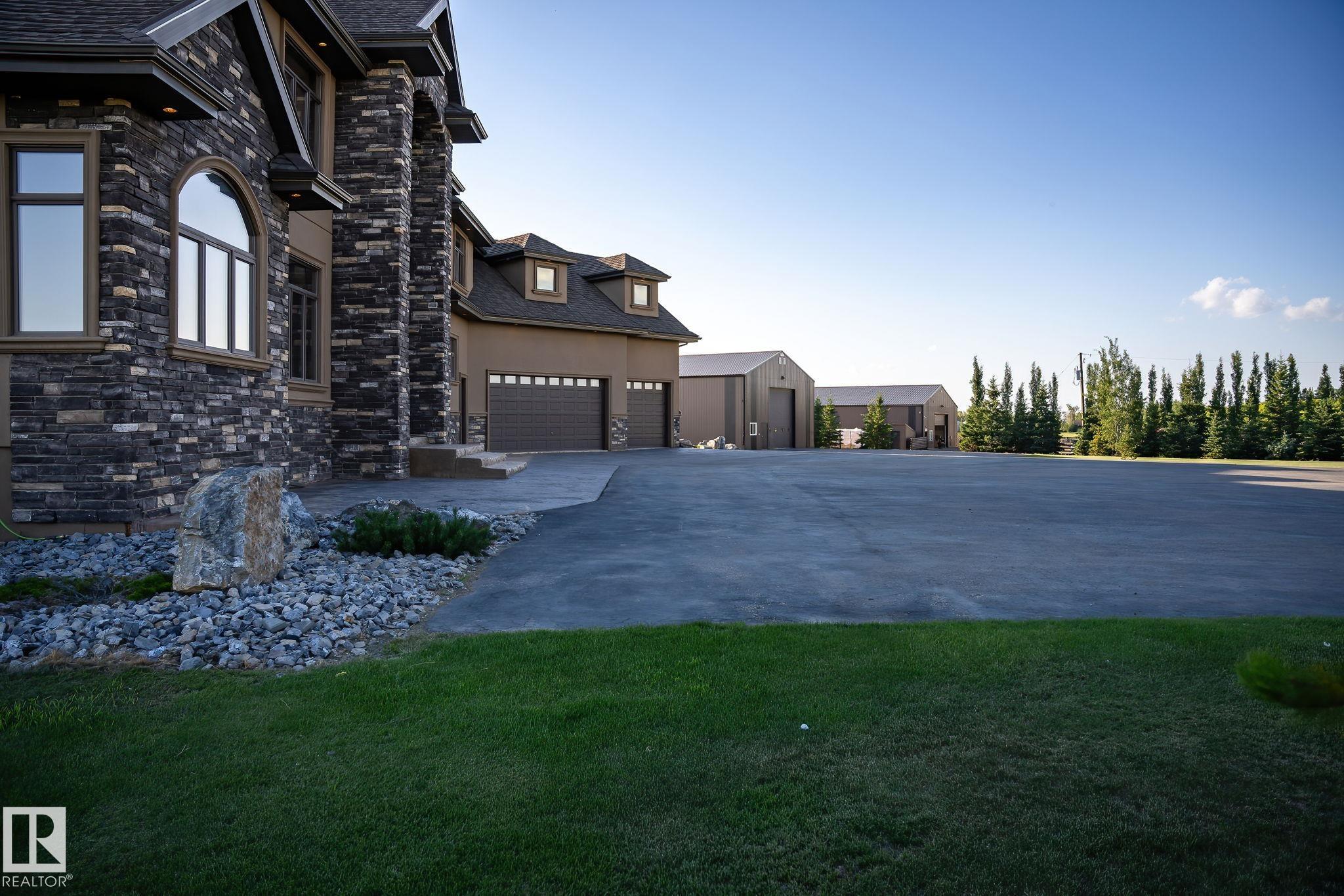 Photo 4 at 53524 Range Road 263a, None, Rural Sturgeon County