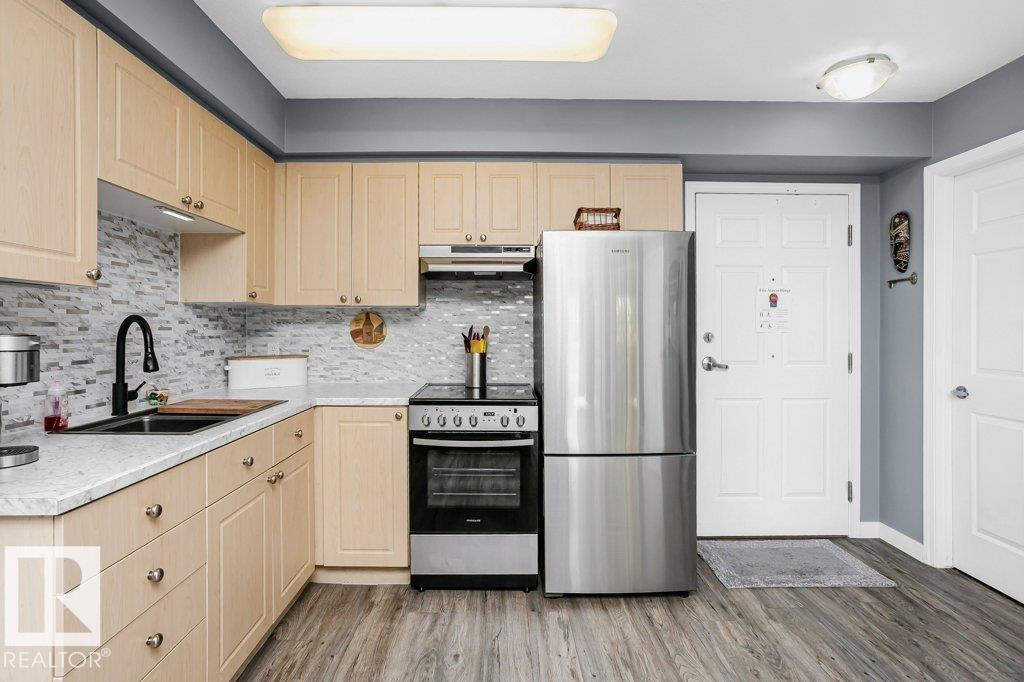 Photo 4 at 233 - 8802 Southfort Drive, South Fort, Fort Saskatchewan