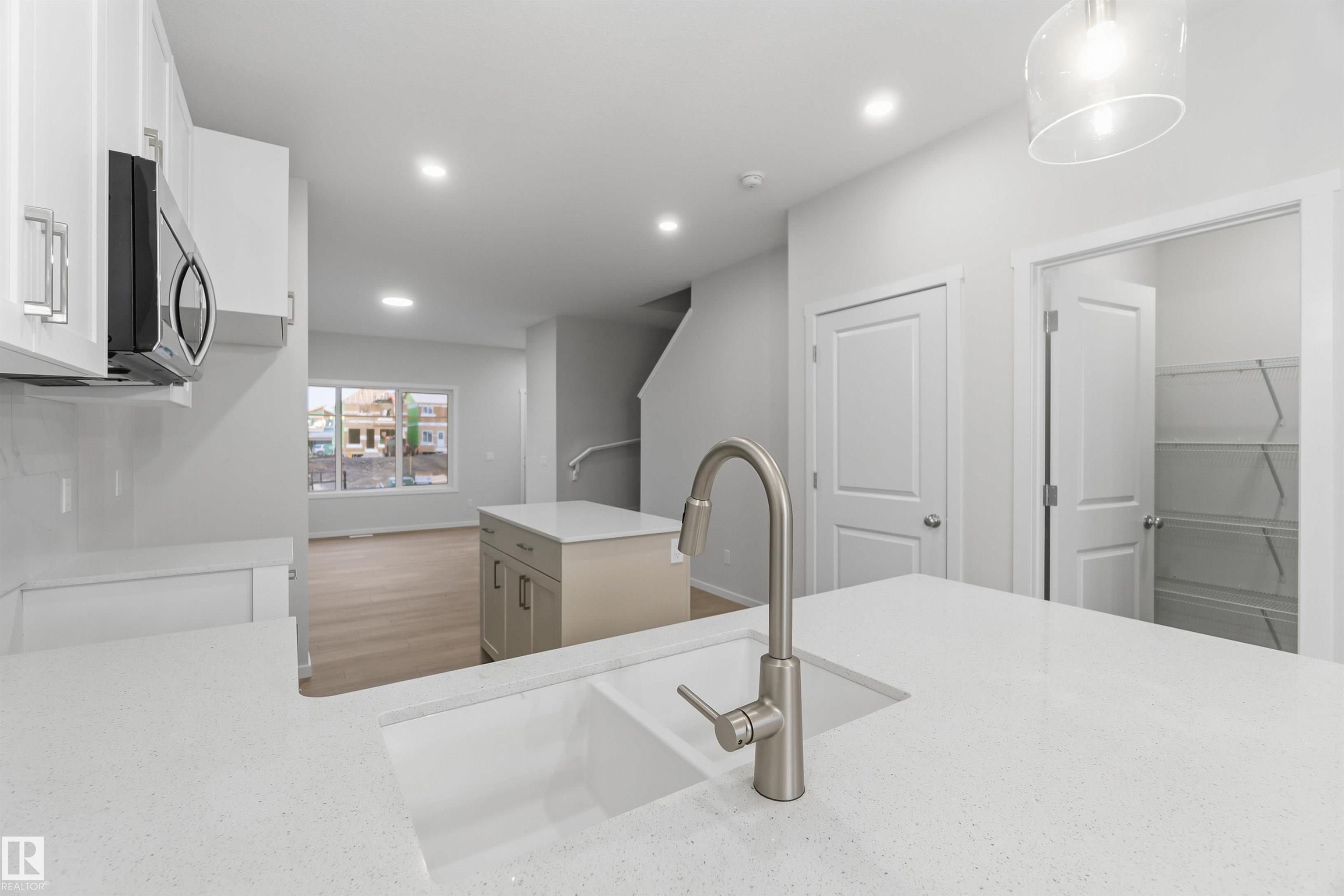 Picture for 9083 Elves LO NW