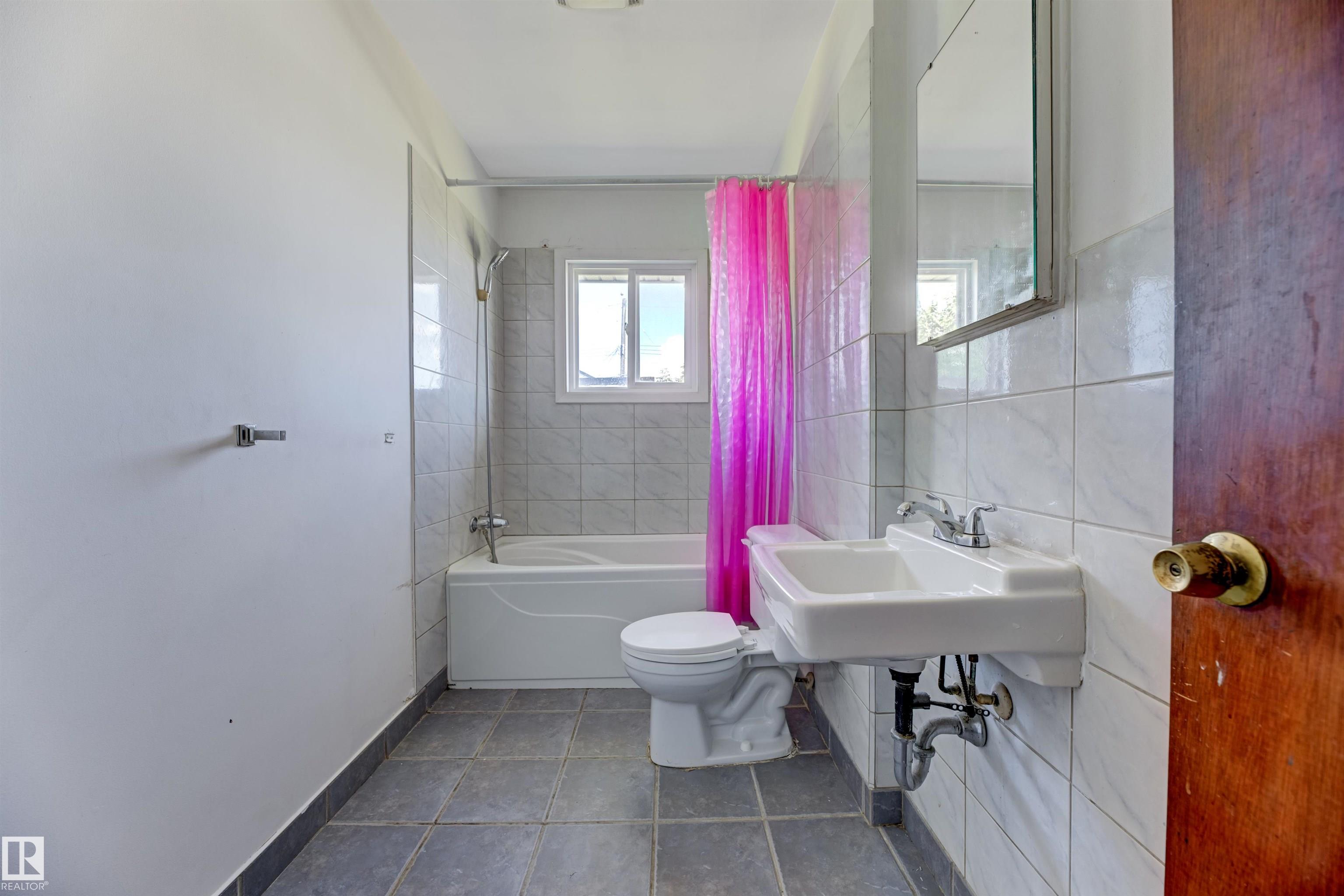 Photo 11 at 11809/11 40 Street NW, Beacon Heights, Edmonton
