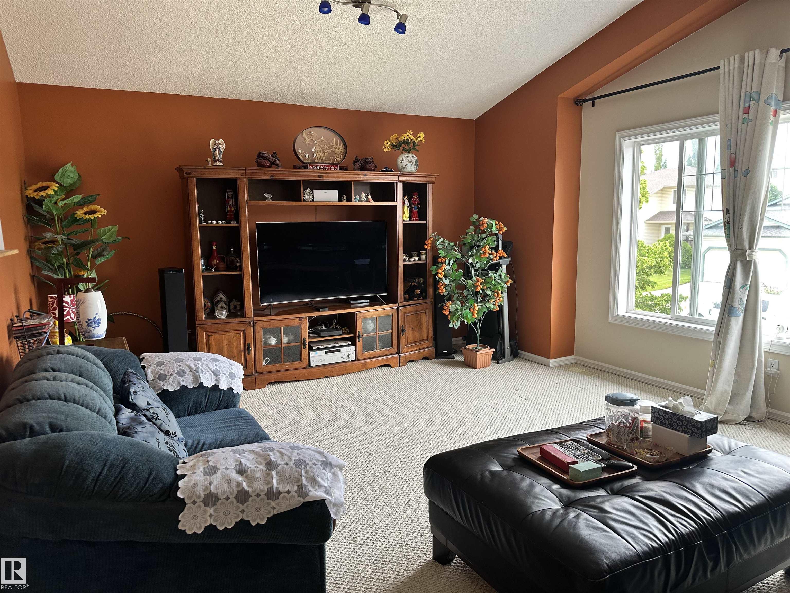 Photo 4 at 4619 151 Avenue NW, Miller, Edmonton