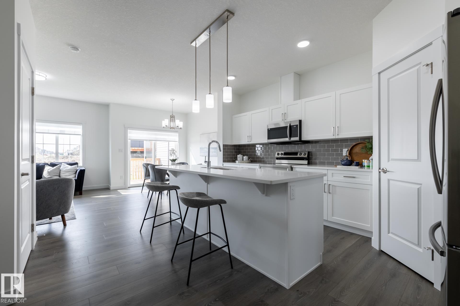 Photo 9 at 25 Renwyck Place, Fenwyck, Spruce Grove
