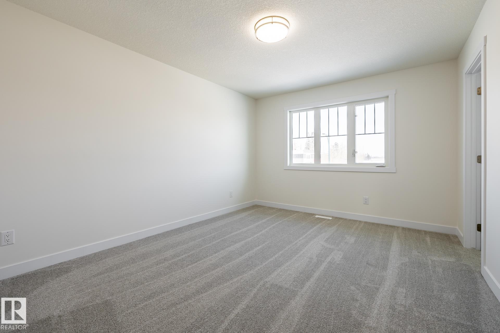 Photo 12 at 27 Renwyck Place, Fenwyck, Spruce Grove