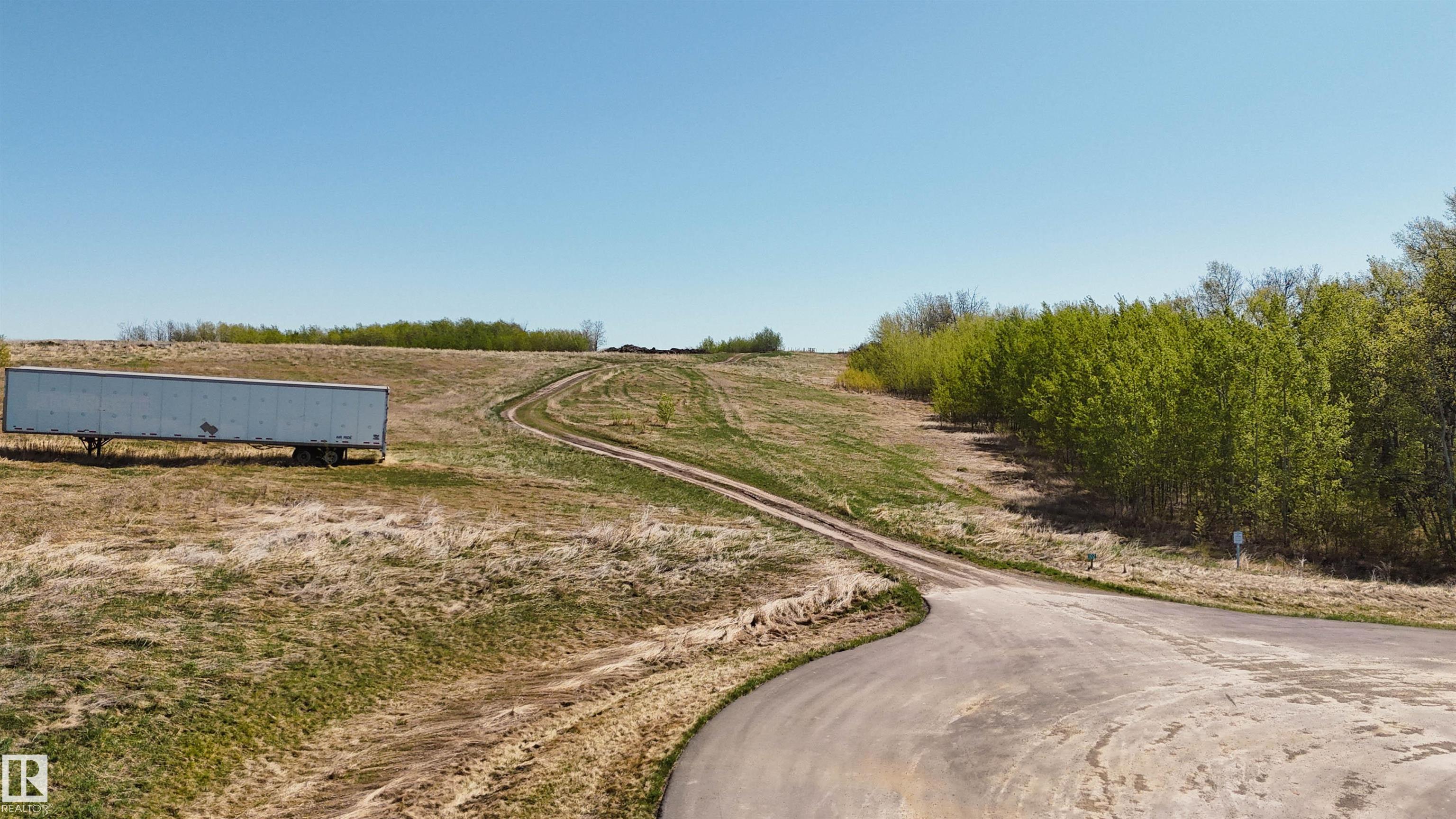 Photo 11 at 102 - 2307 Twp Road 522, West Point Estates, Rural Parkland County