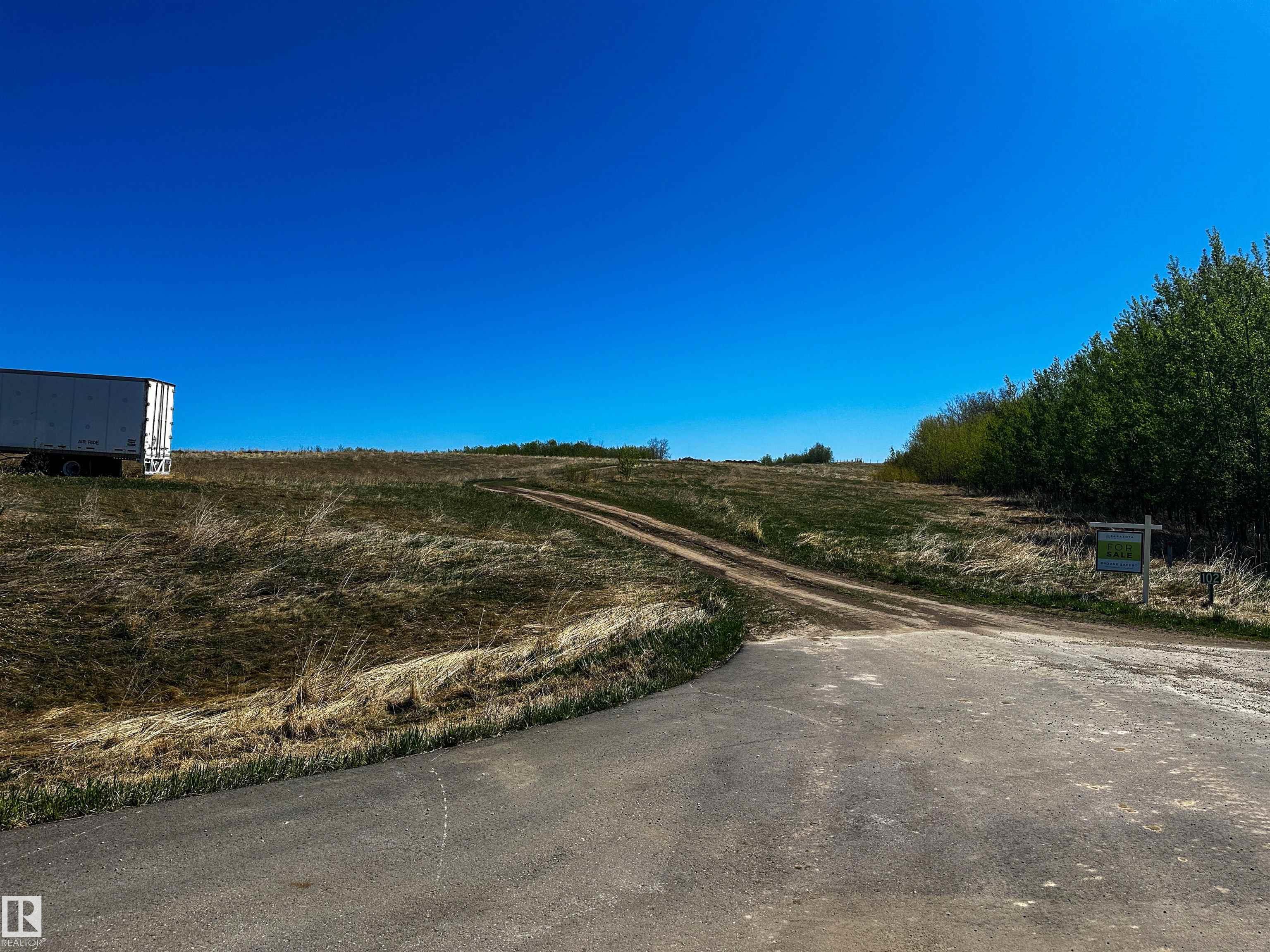 Photo 12 at 102 - 2307 Twp Road 522, West Point Estates, Rural Parkland County