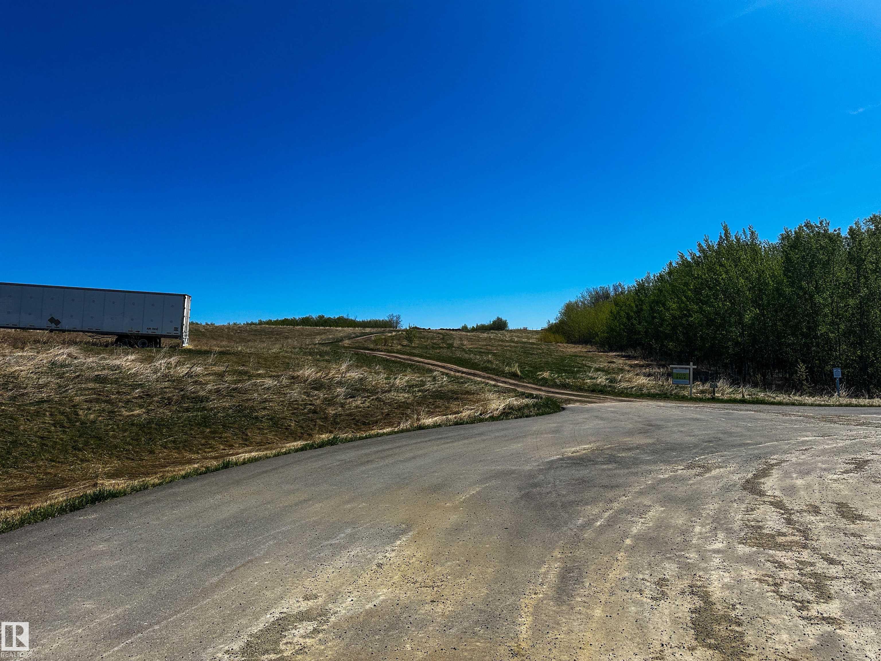 Photo 13 at 102 - 2307 Twp Road 522, West Point Estates, Rural Parkland County