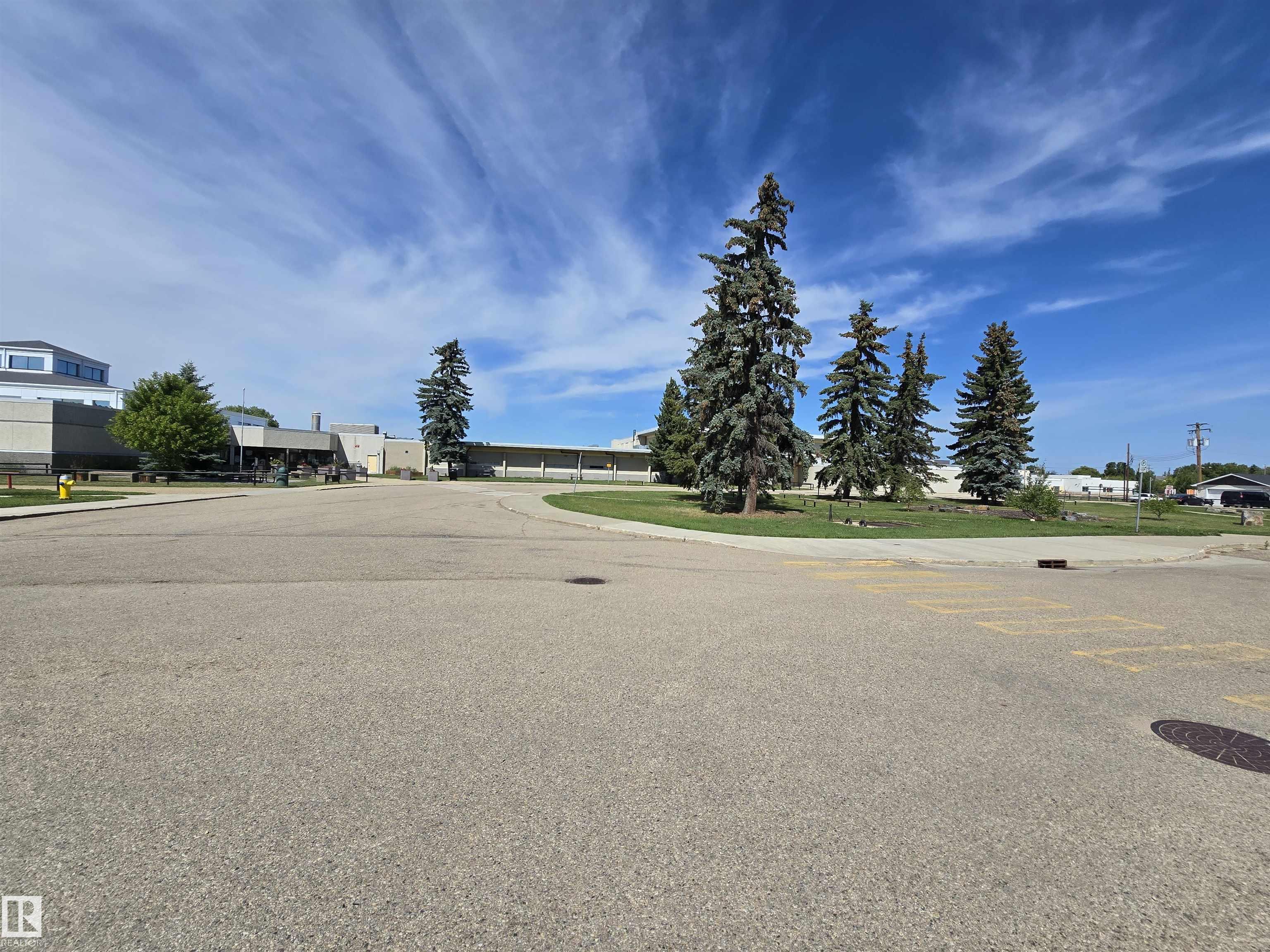 Photo 14 at 10013 97 Avenue, Sherridon Heights, Fort Saskatchewan