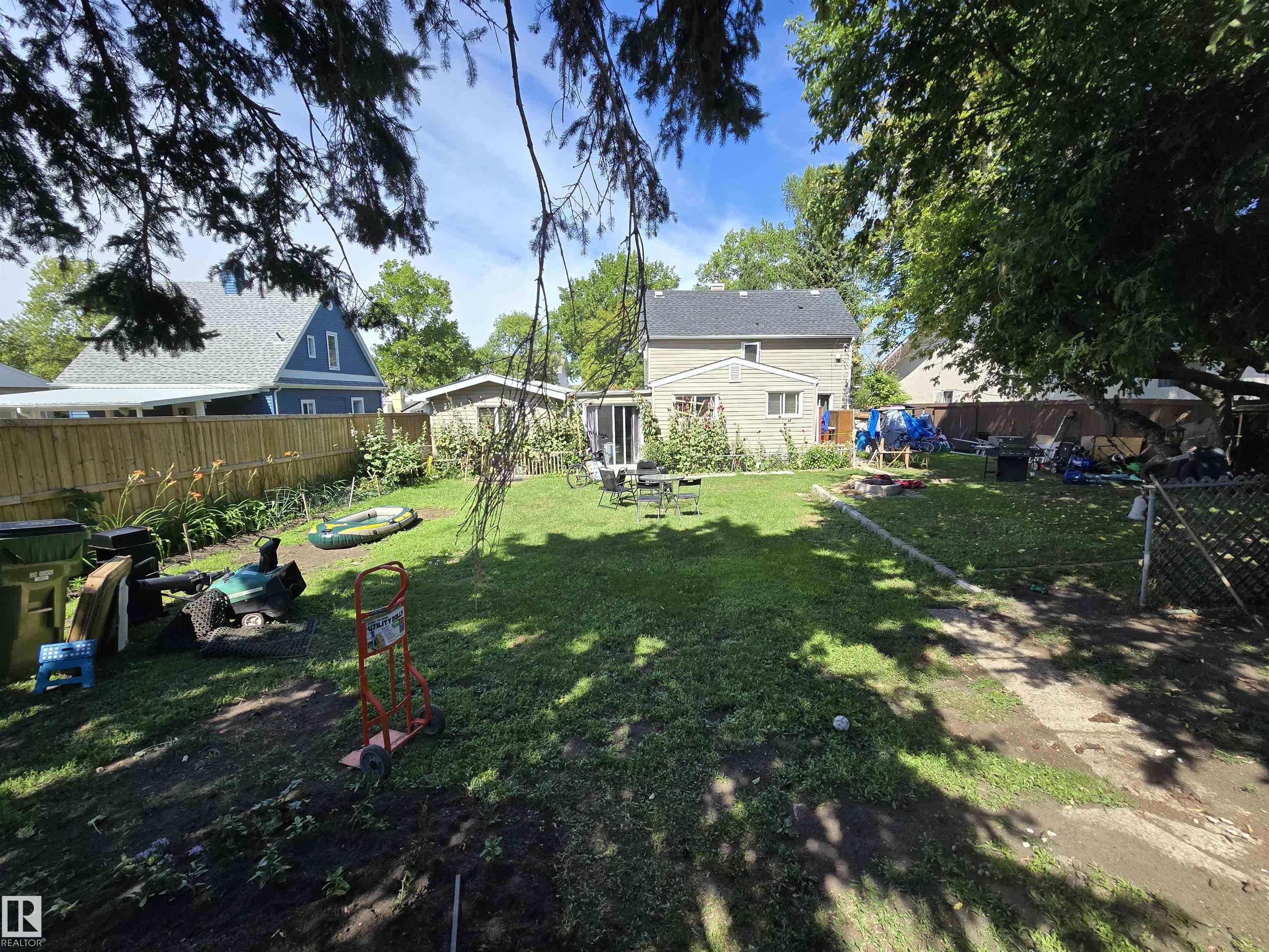 Photo 6 at 10013 97 Avenue, Sherridon Heights, Fort Saskatchewan