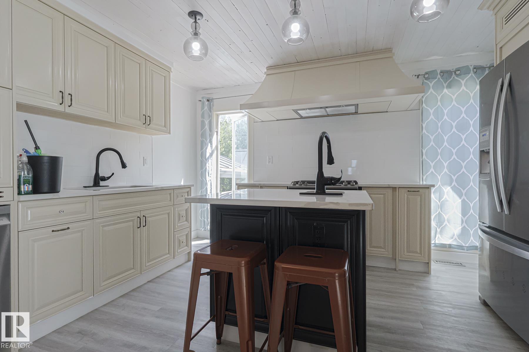 Photo 11 at 9 Gibbons Avenue, Kapasiwin, Rural Parkland County