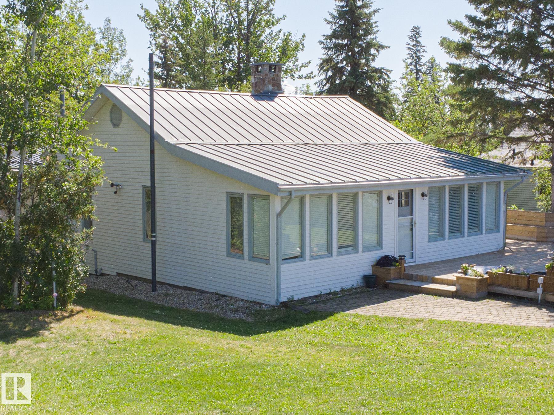 Photo 4 at 9 Gibbons Avenue, Kapasiwin, Rural Parkland County