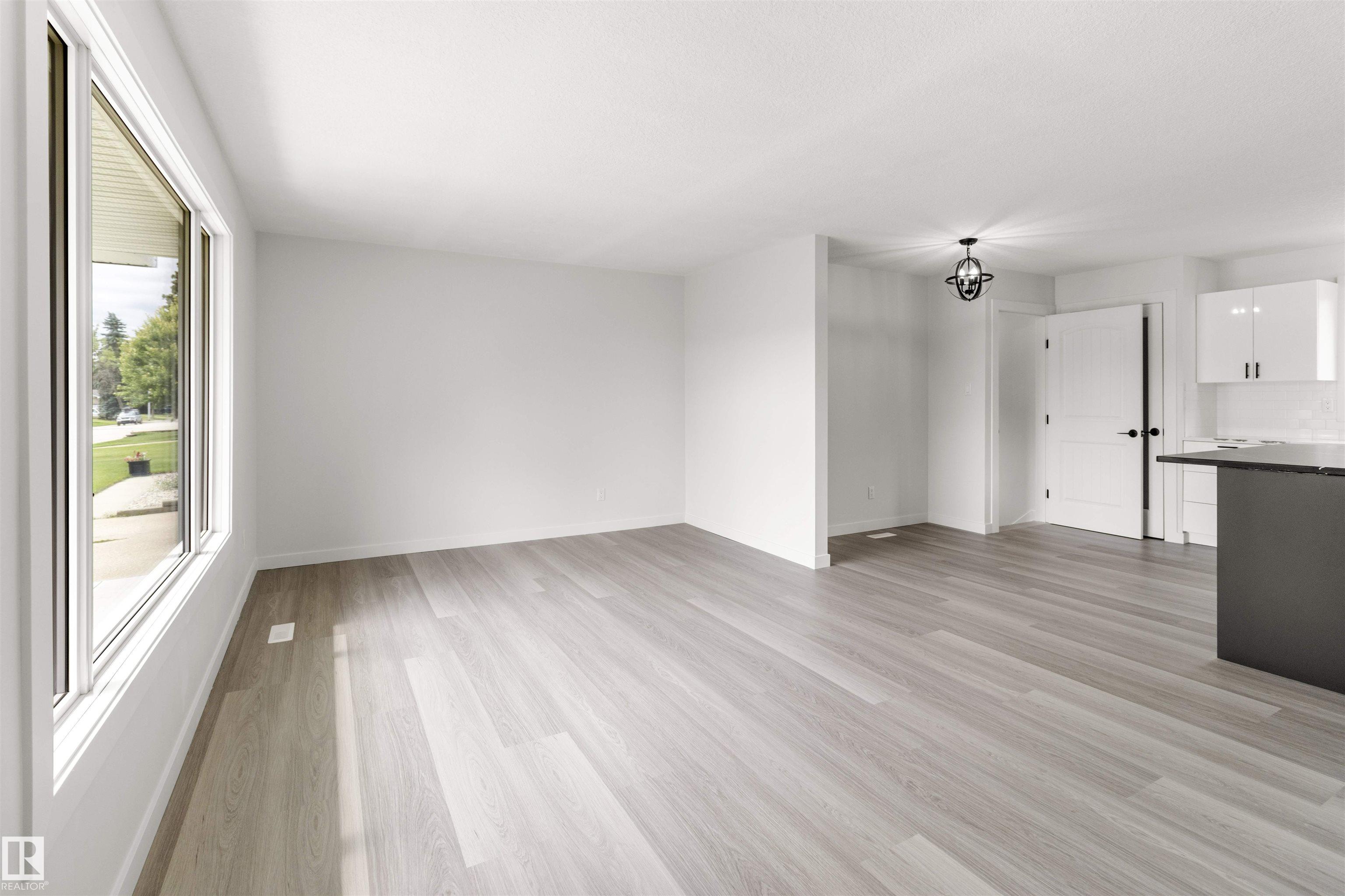 Photo 4 at 875 Juniper Avenue, Sherwood Heights, Sherwood Park