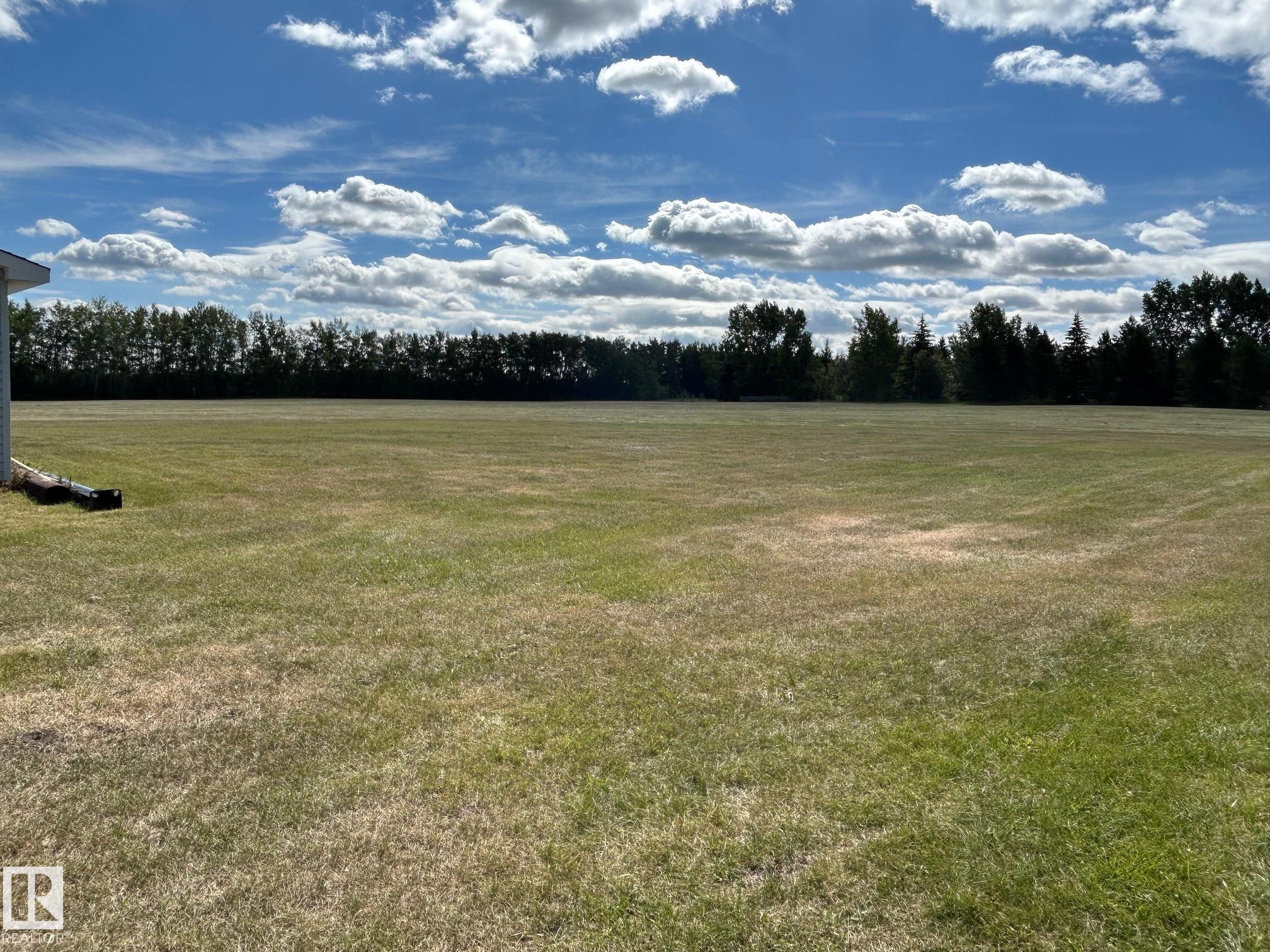 Photo 21 at 208 Oak Street, Pinewood, Rural Sturgeon County