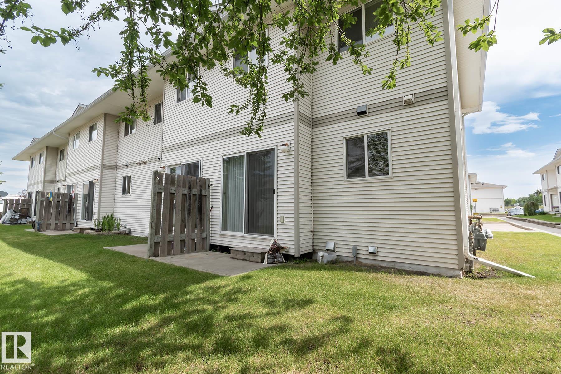 Photo 3 at 1001 - 610 King Street, Hilldowns, Spruce Grove