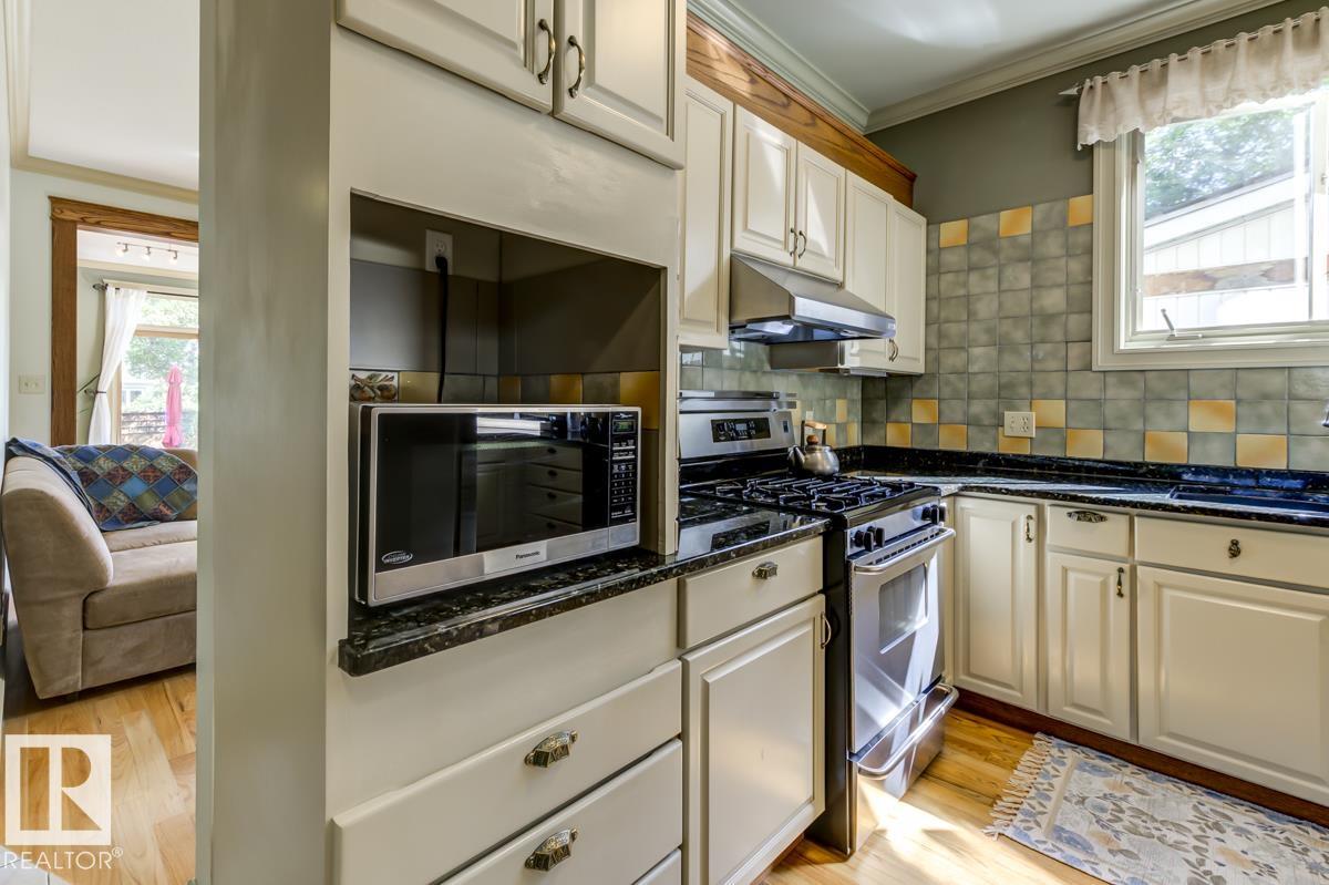 Photo 22 at 9523 101 Street NW, Rossdale, Edmonton