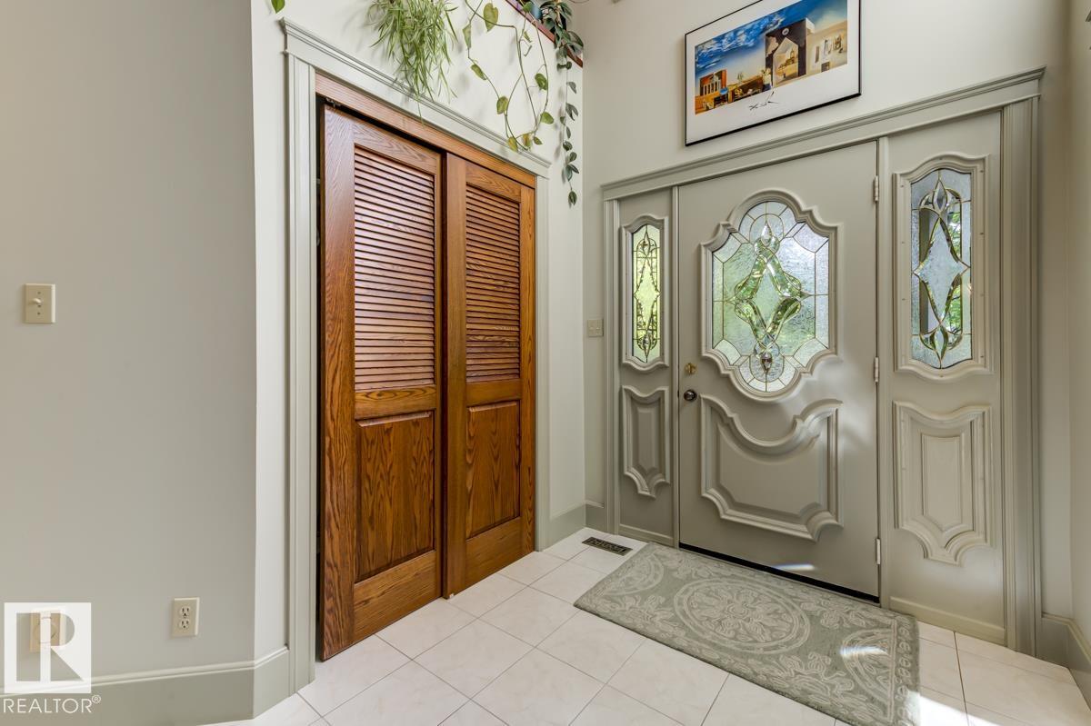 Photo 10 at 9523 101 Street NW, Rossdale, Edmonton