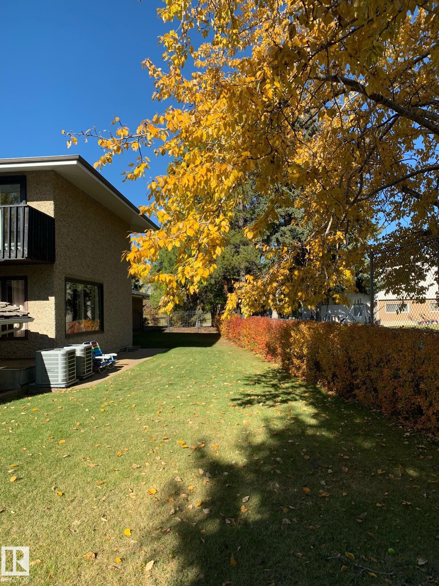 Photo 45 at 23 Westbrook Drive NW, Westbrook Estate, Edmonton