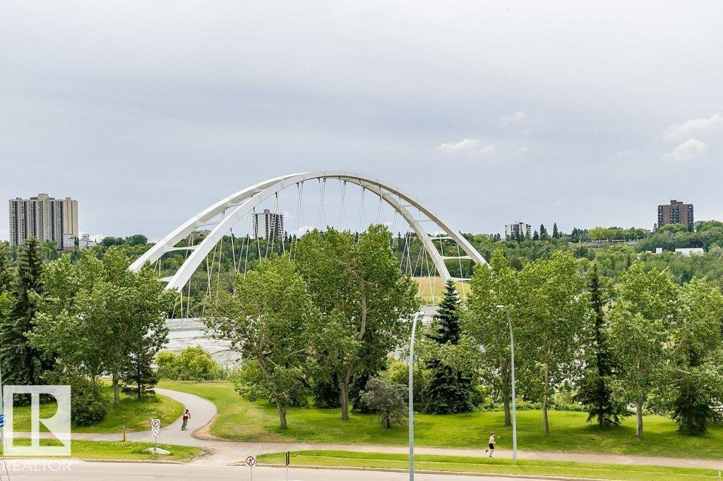 http://cdnparap120.paragonrels.com/ParagonImages/Property/p12/RAE/225365387/48/0/0/0a4358ad1c97ab74e4fd04d893823c4f/1/feac6e1b5572f0ec2ad305ce4d6aa04a/225365387-4618da2b-d763-4872-beb0-e2c819aed132.JPG