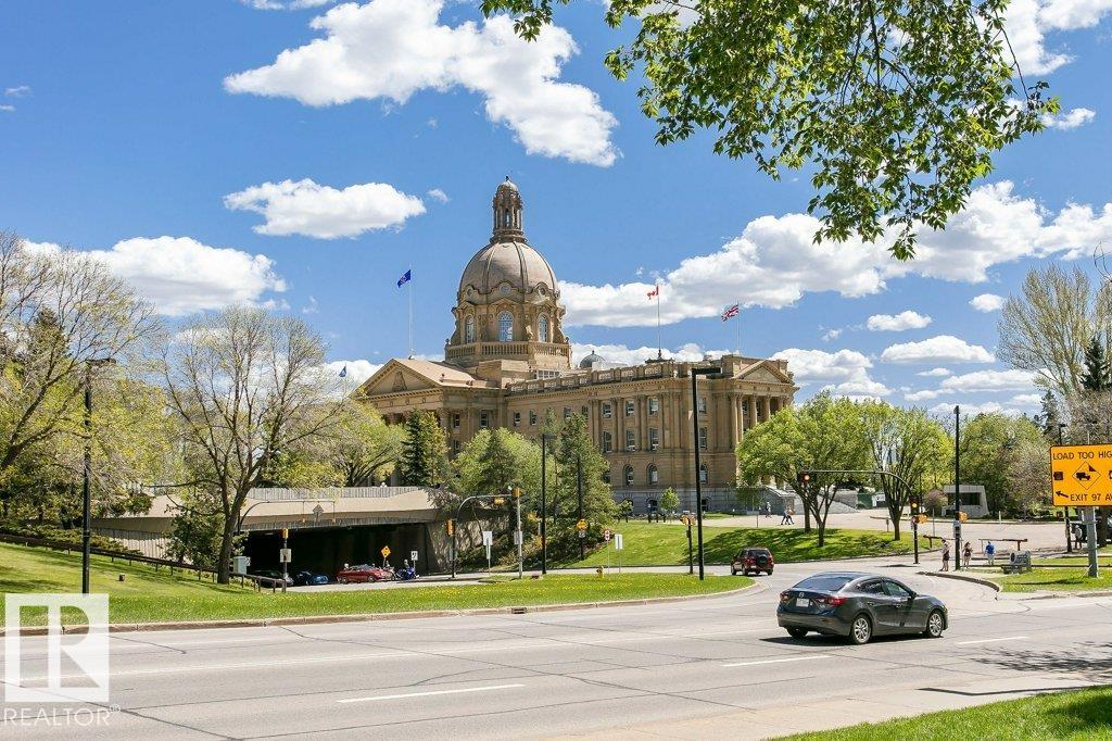http://cdnparap120.paragonrels.com/ParagonImages/Property/p12/RAE/225365387/49/0/0/e9aef78affa31c132432a8d36b2a9c57/1/feac6e1b5572f0ec2ad305ce4d6aa04a/225365387-c6865eb7-69a8-4249-8c17-5e471dcf6e76.JPG