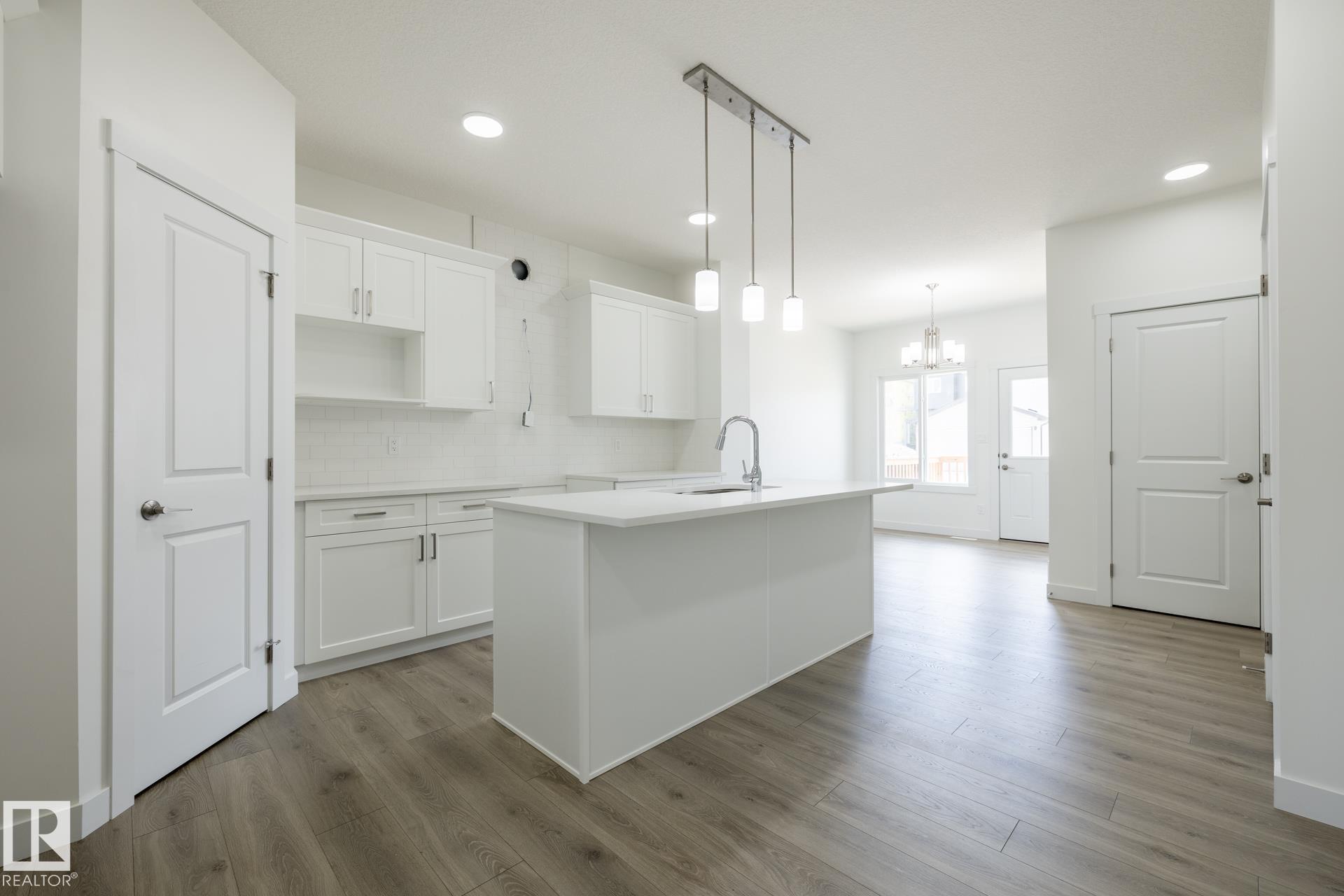 Photo 11 at 52 Covell Common, Copperhaven, Spruce Grove