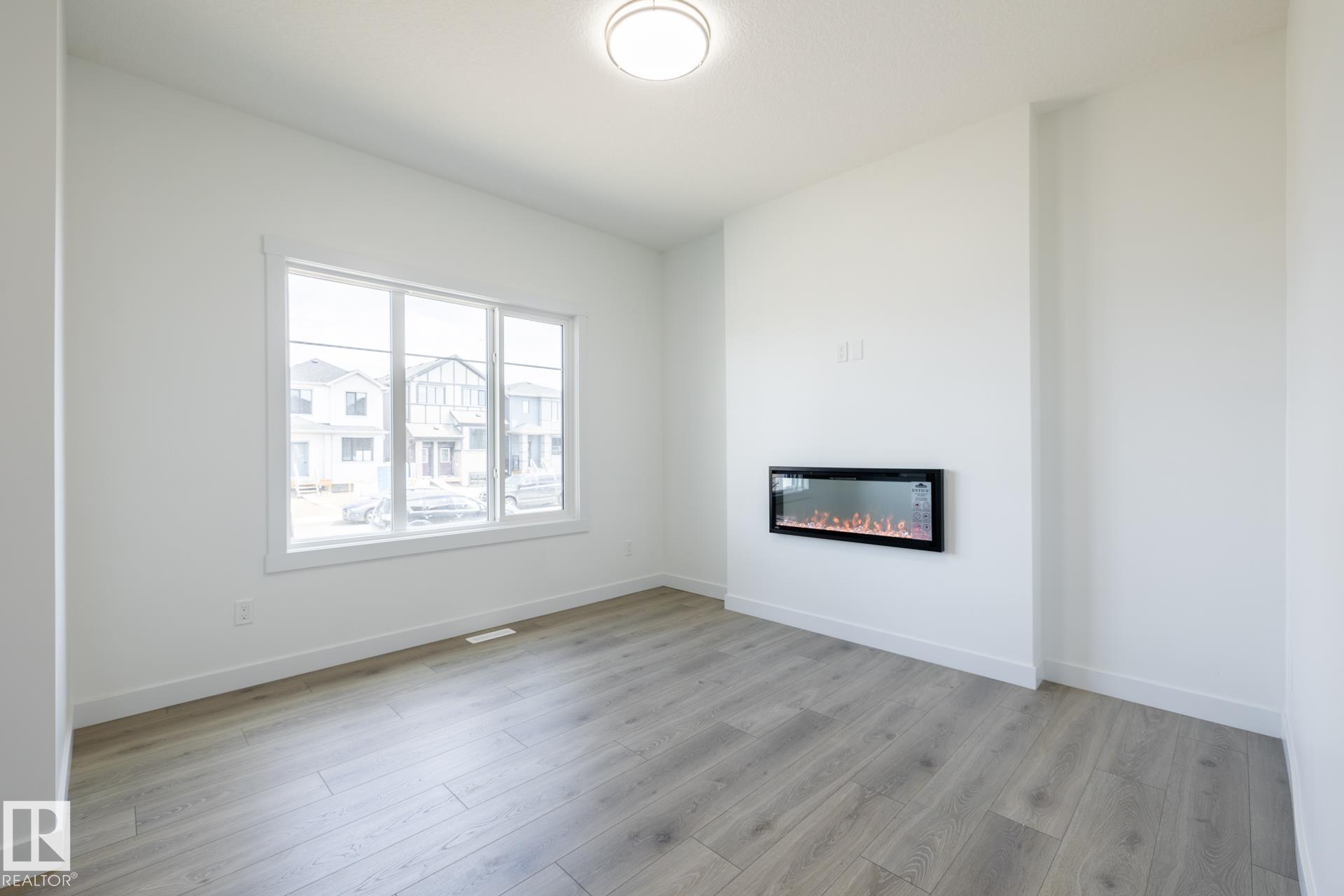 Photo 8 at 52 Covell Common, Copperhaven, Spruce Grove