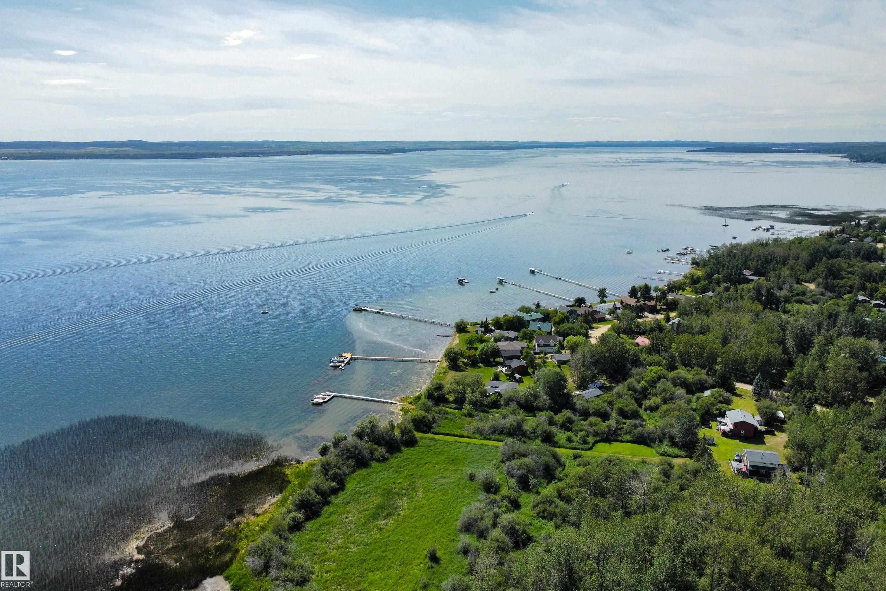 Photo 13 at 4312 Lakeshore Road, Ascot Beach, Rural Parkland County