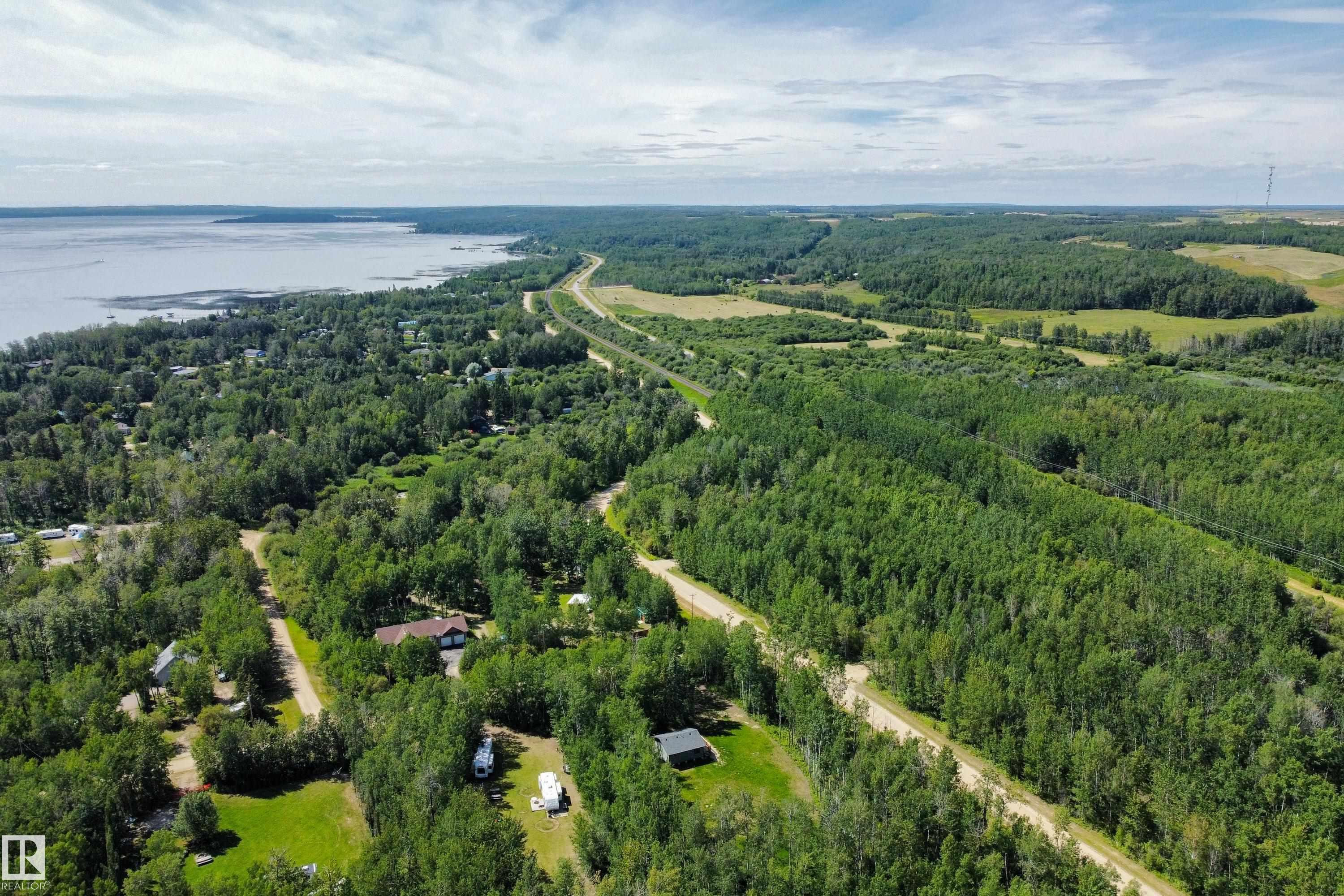 Photo 17 at 4312 Lakeshore Road, Ascot Beach, Rural Parkland County