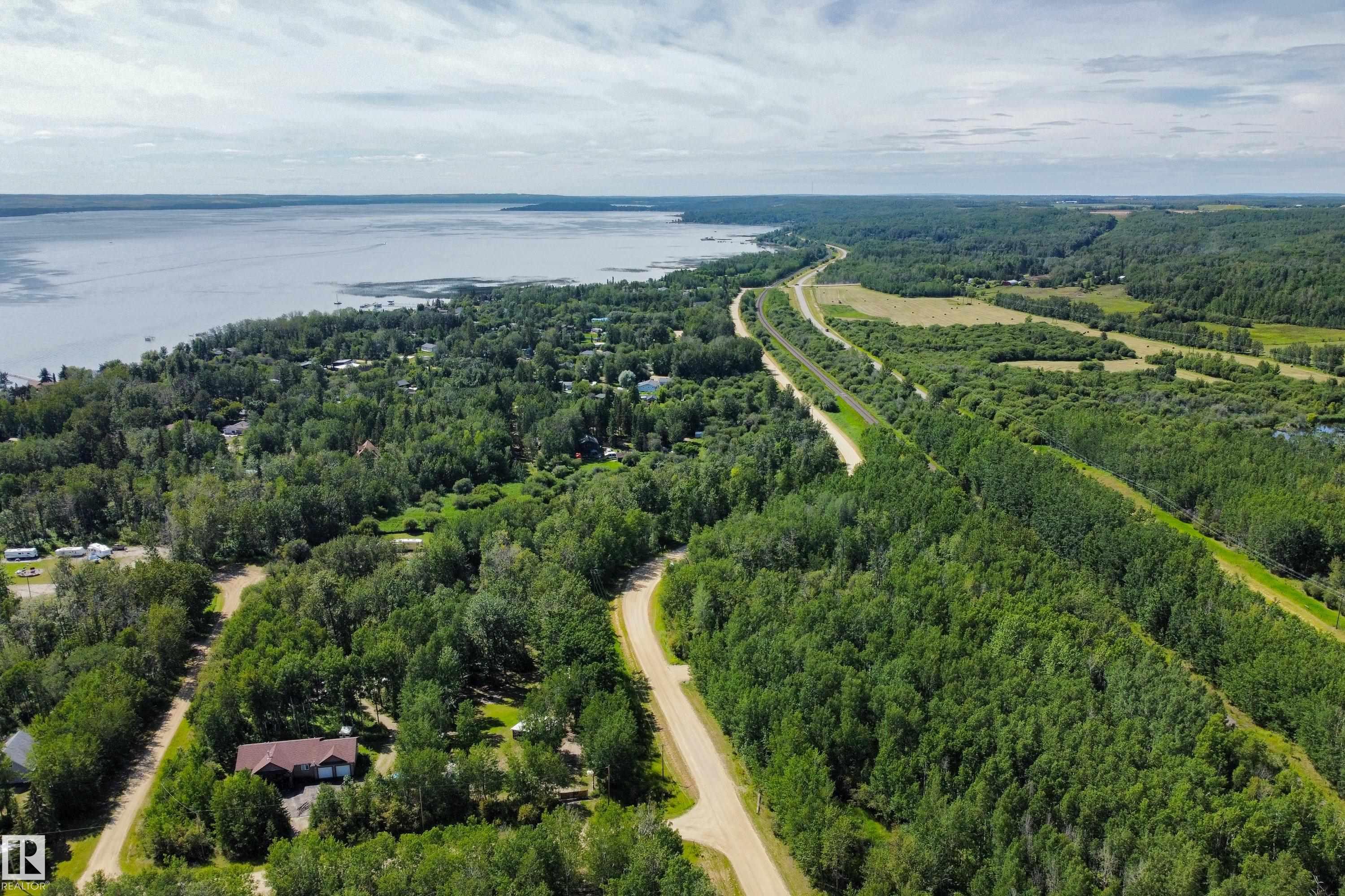 Photo 18 at 4312 Lakeshore Road, Ascot Beach, Rural Parkland County