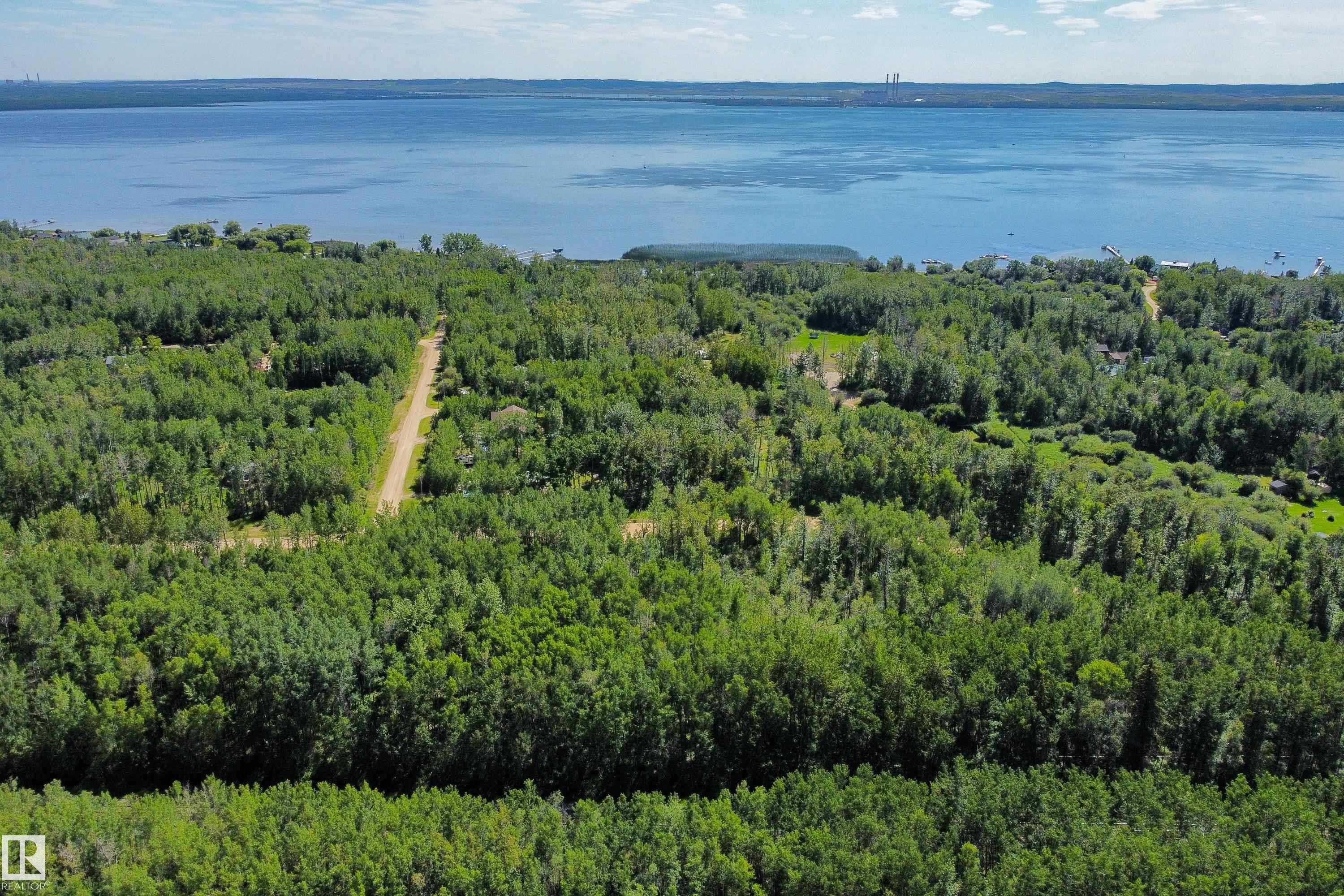 Photo 5 at 4312 Lakeshore Road, Ascot Beach, Rural Parkland County