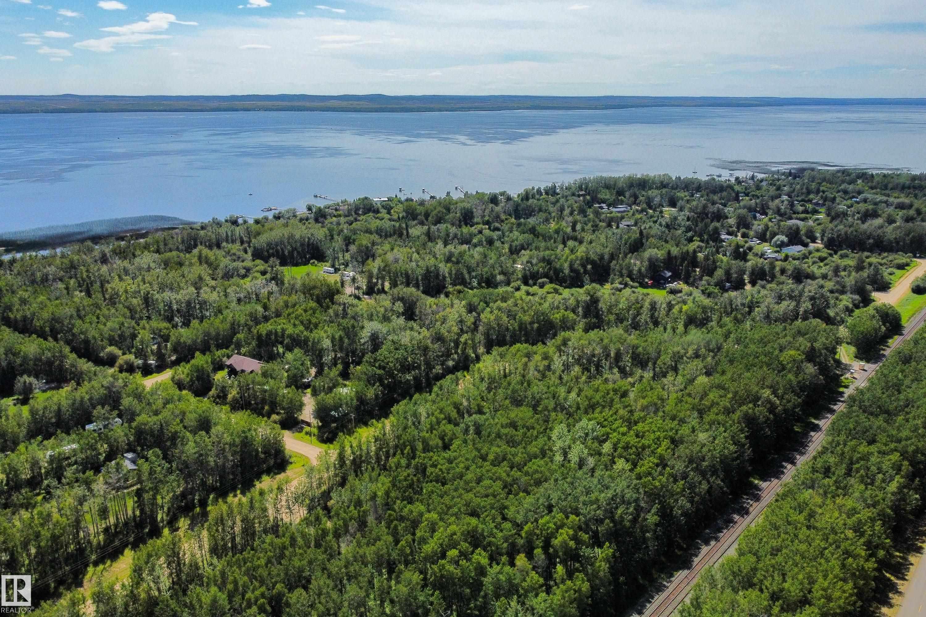 Photo 7 at 4312 Lakeshore Road, Ascot Beach, Rural Parkland County