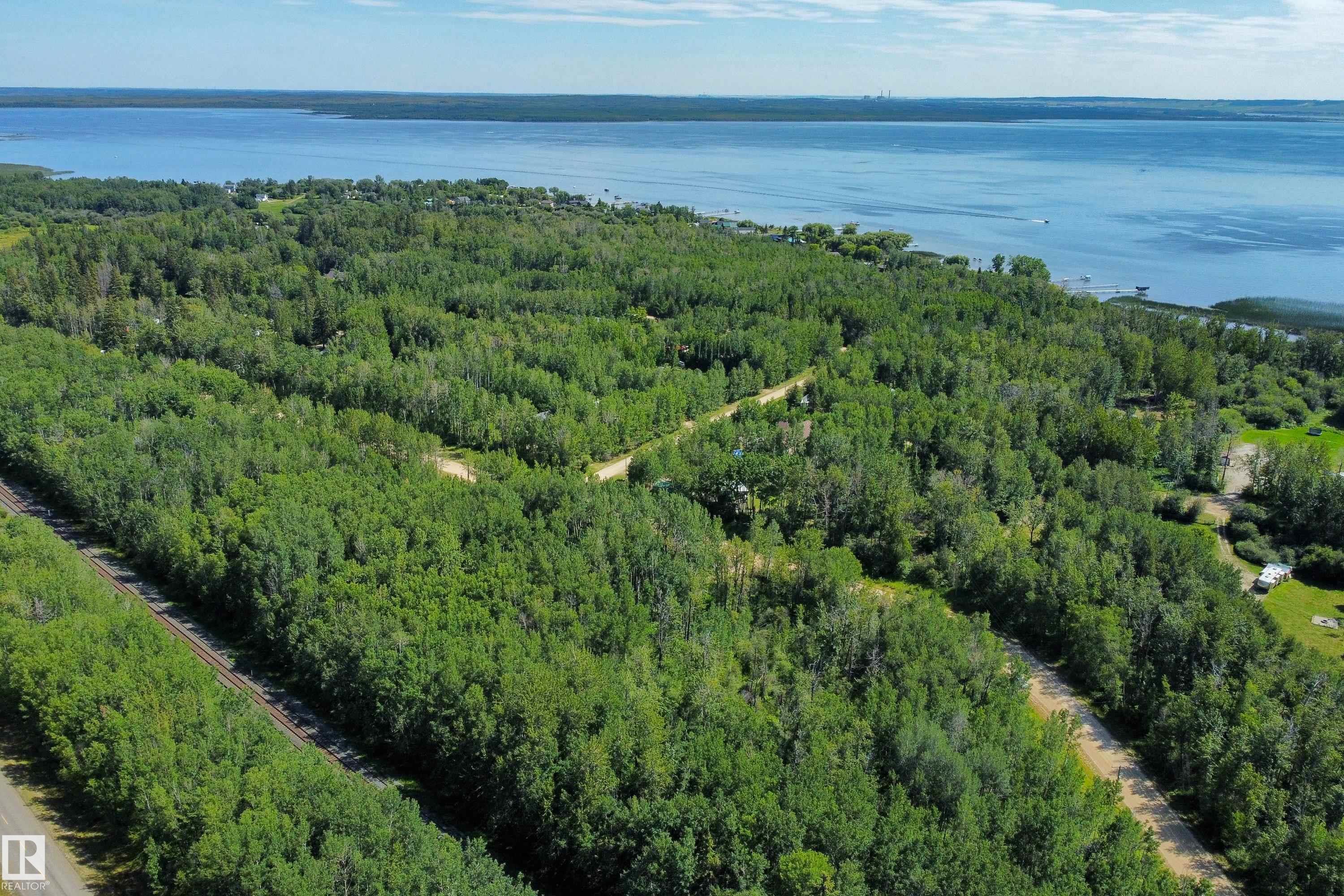 Photo 8 at 4312 Lakeshore Road, Ascot Beach, Rural Parkland County