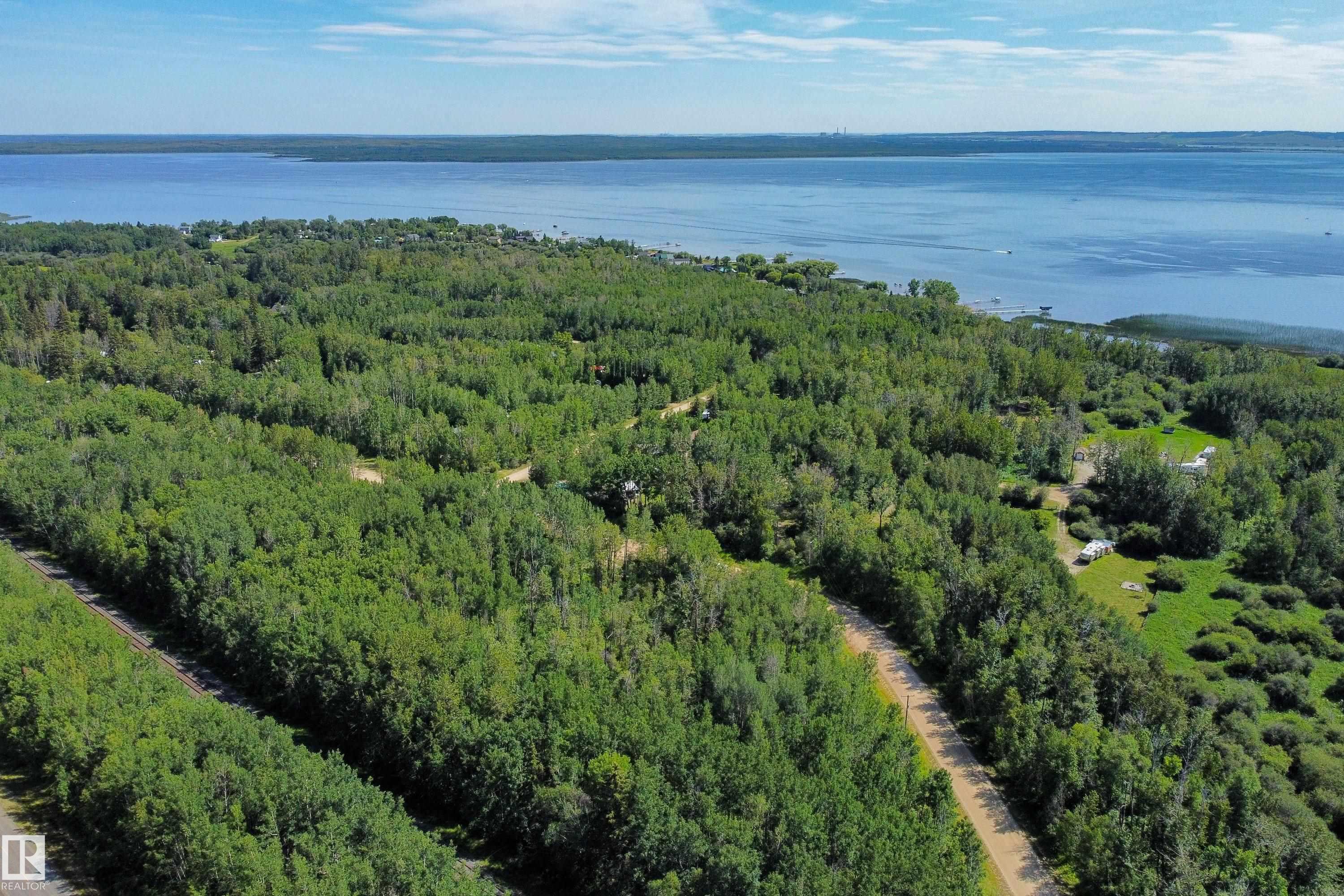 Photo 9 at 4312 Lakeshore Road, Ascot Beach, Rural Parkland County