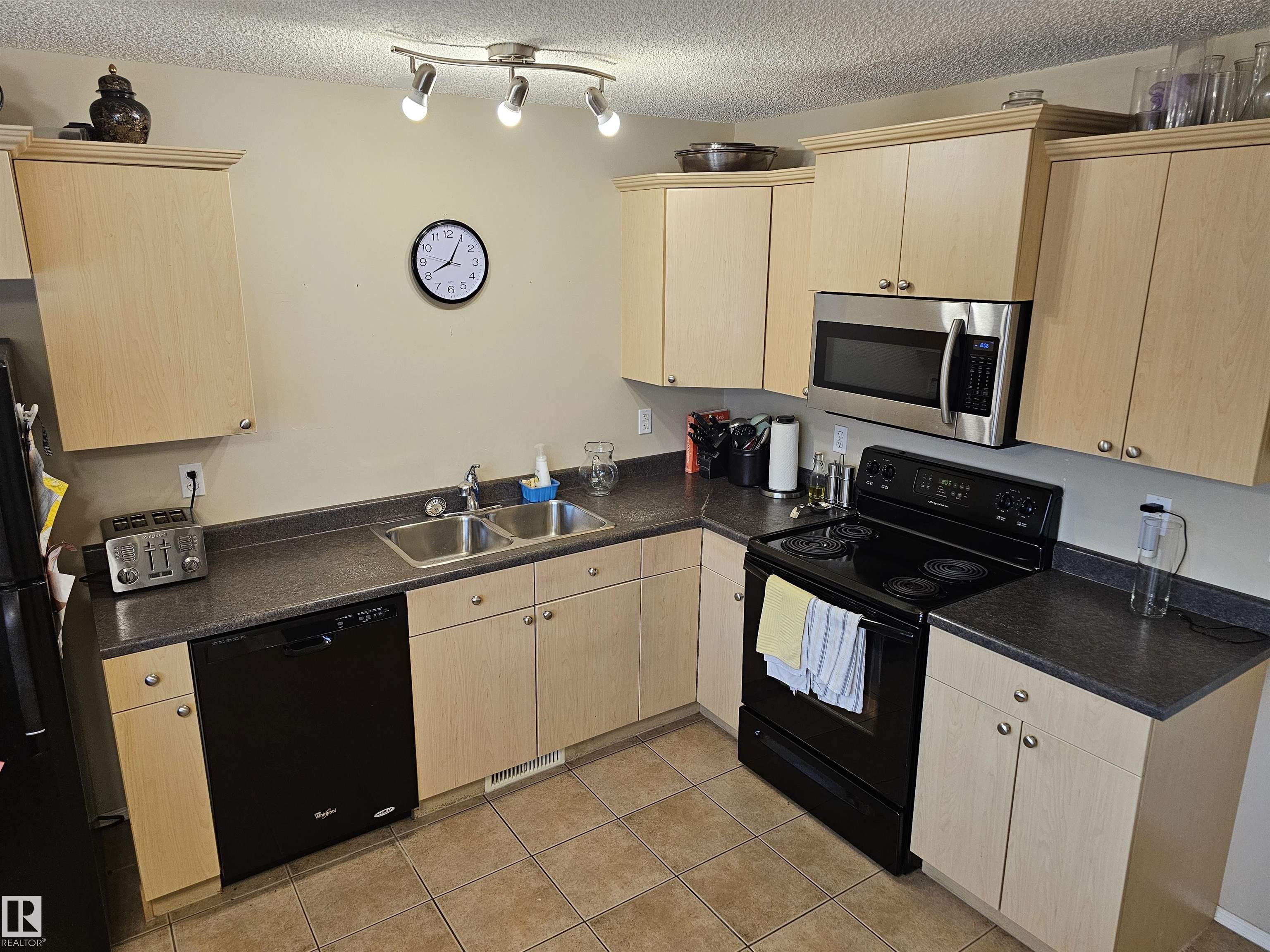 Photo 8 at 2333 Aspen Trail, Aspen Trails, Sherwood Park