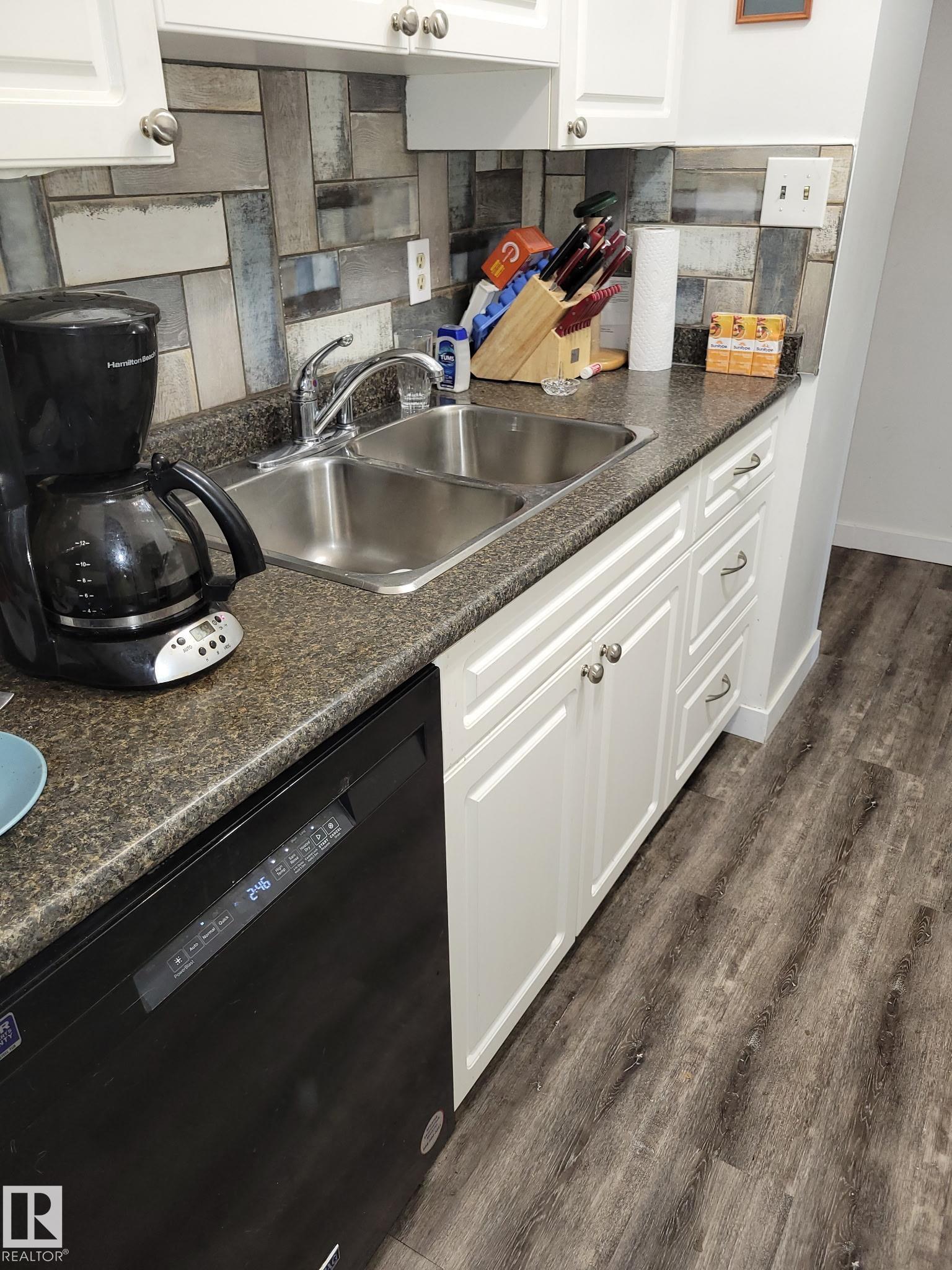 Photo 10 at 202 - 14825 51 Avenue NW, Ramsay Heights, Edmonton