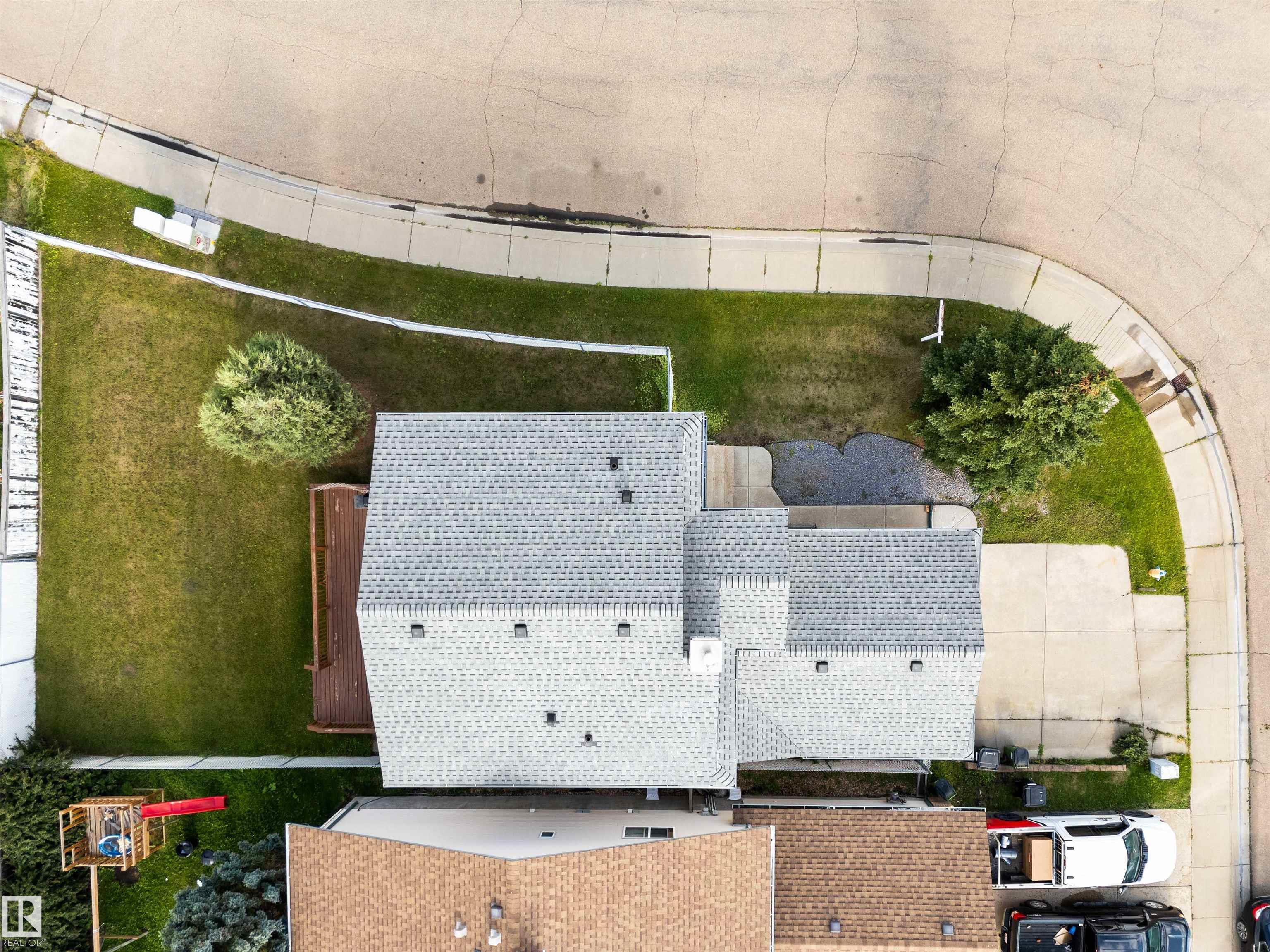 Photo 24 at 4804 147 Avenue NW, Miller, Edmonton