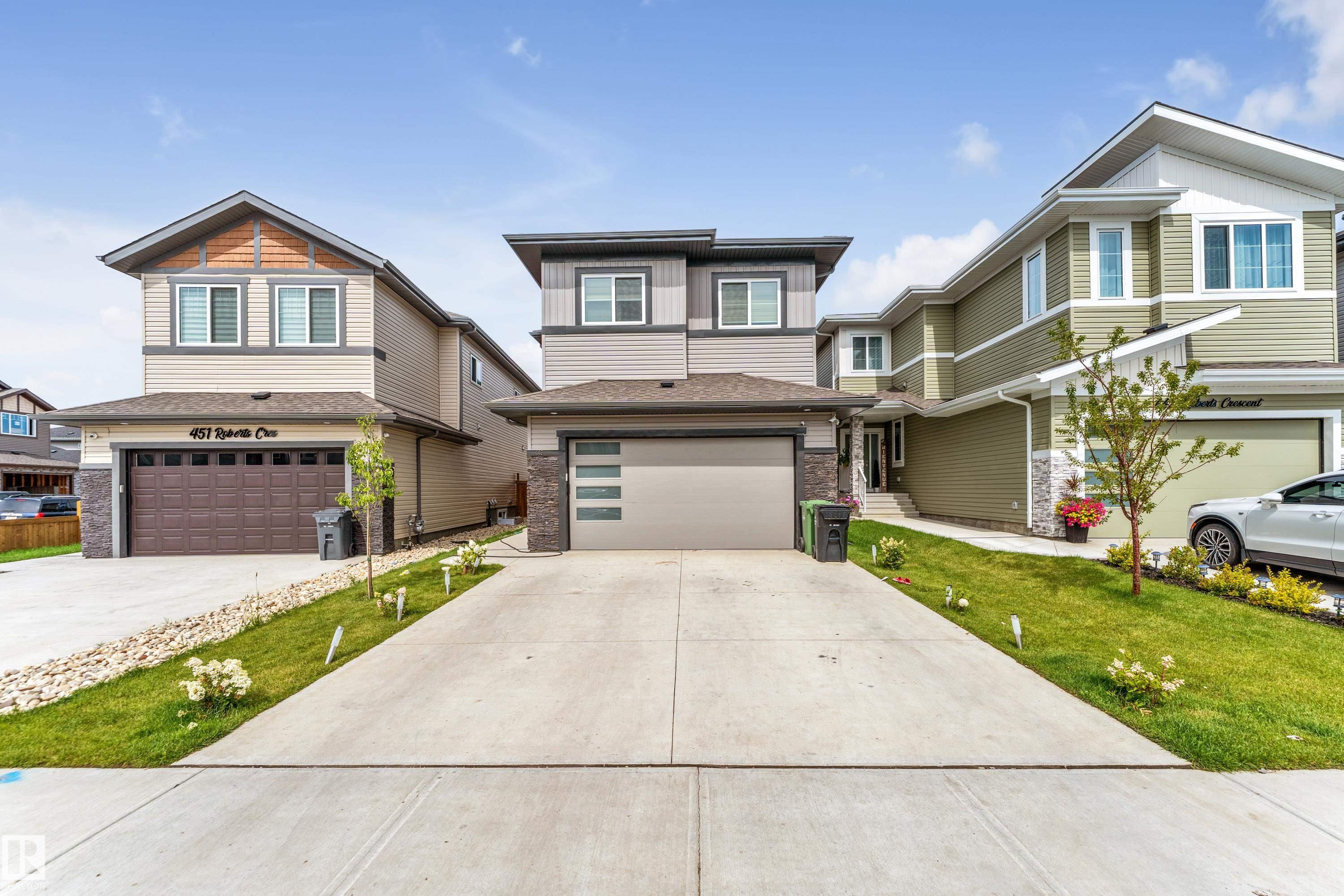 Photo 2 at 449 Roberts Crescent, Robinson, Leduc