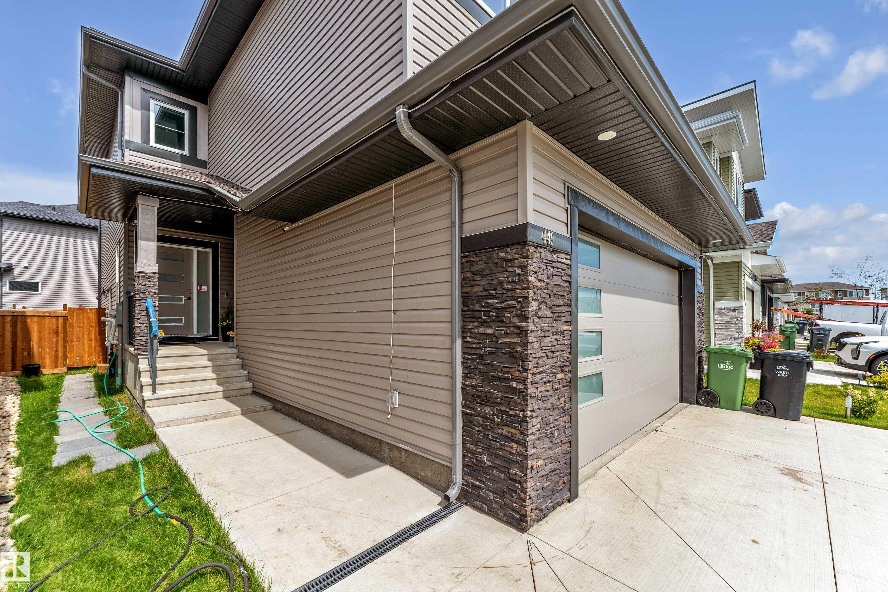 Photo 3 at 449 Roberts Crescent, Robinson, Leduc