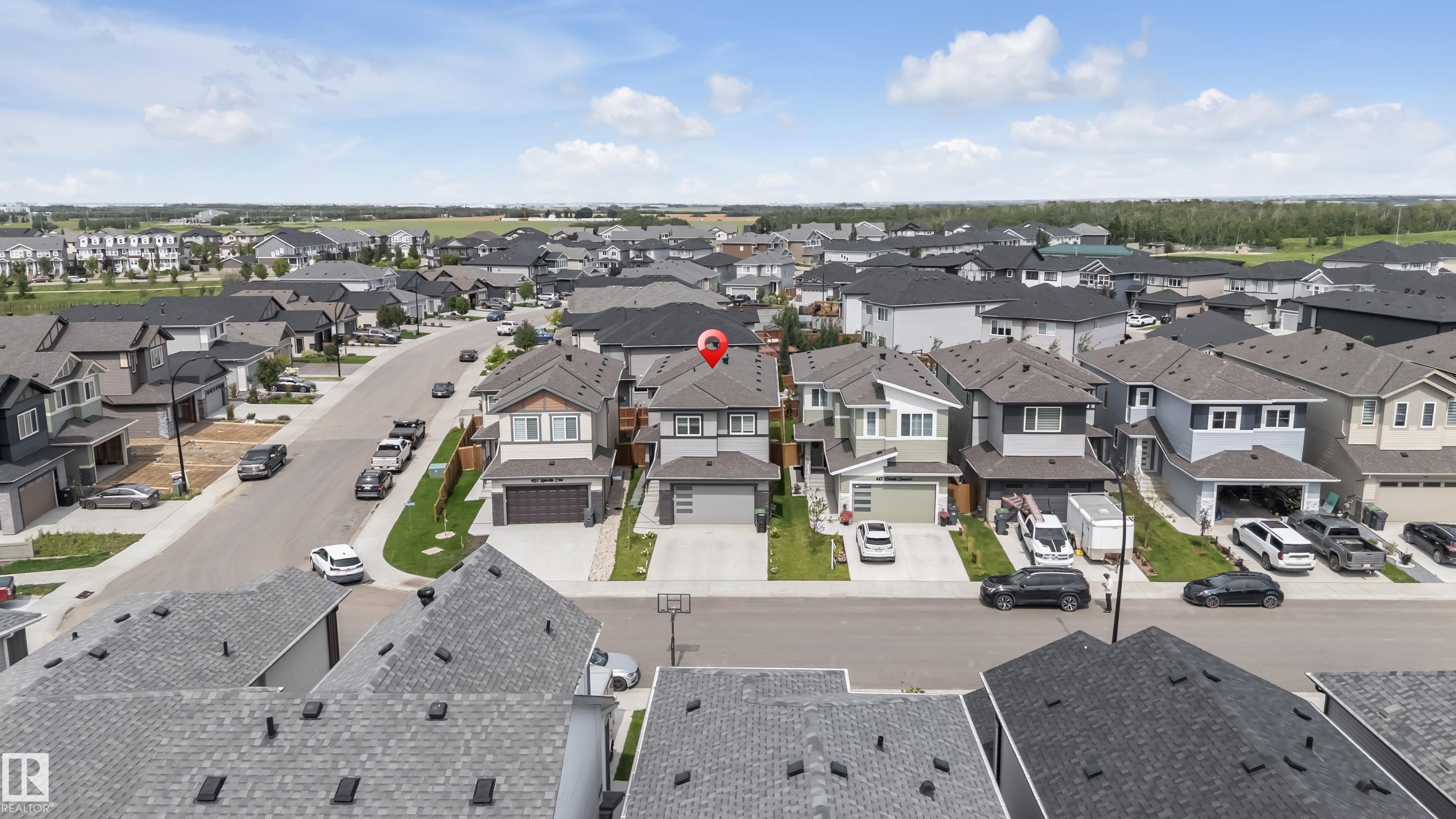 Photo 8 at 449 Roberts Crescent, Robinson, Leduc