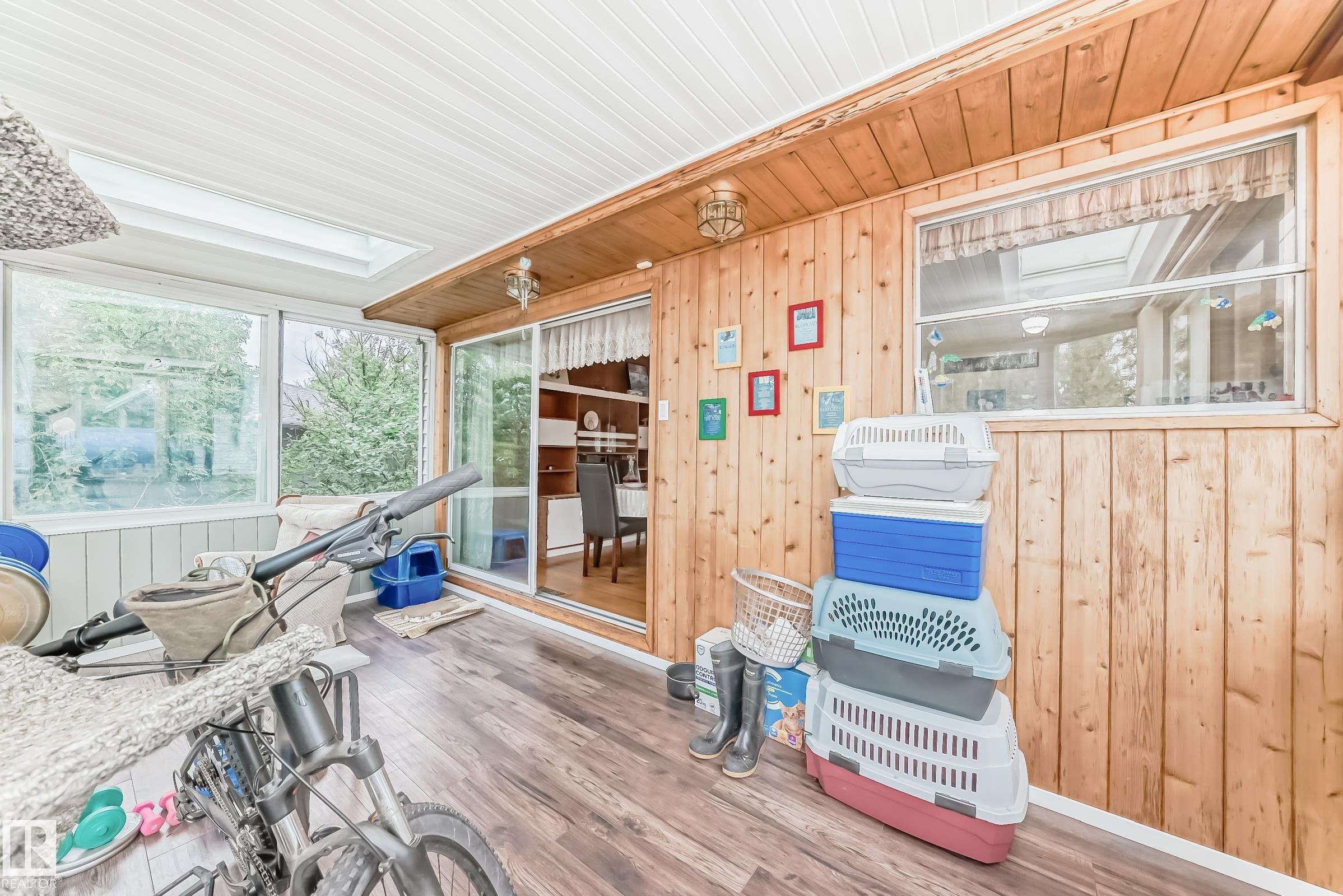 Photo 15 at 6504 109b Avenue NW, Capilano, Edmonton