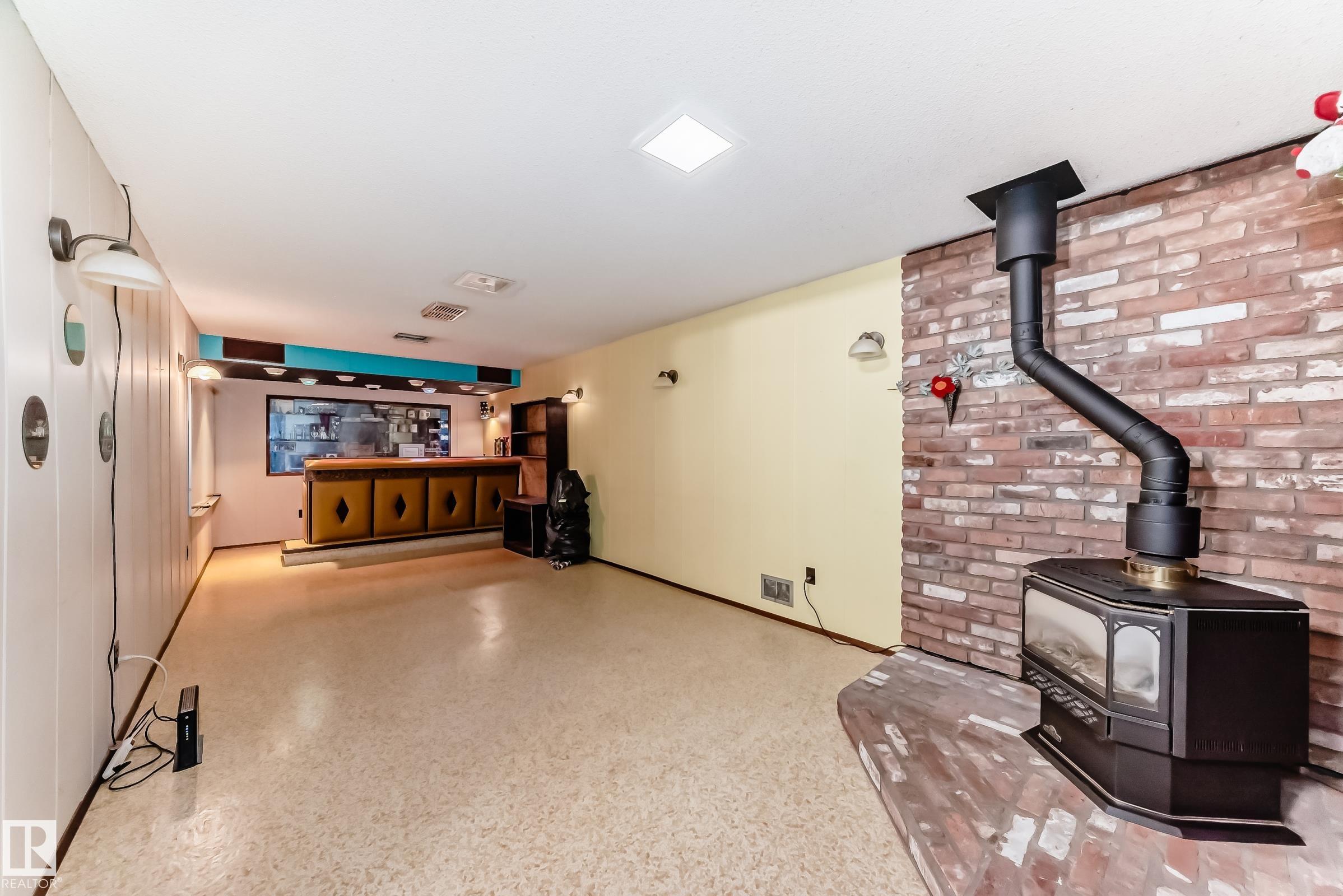 Photo 22 at 6504 109b Avenue NW, Capilano, Edmonton