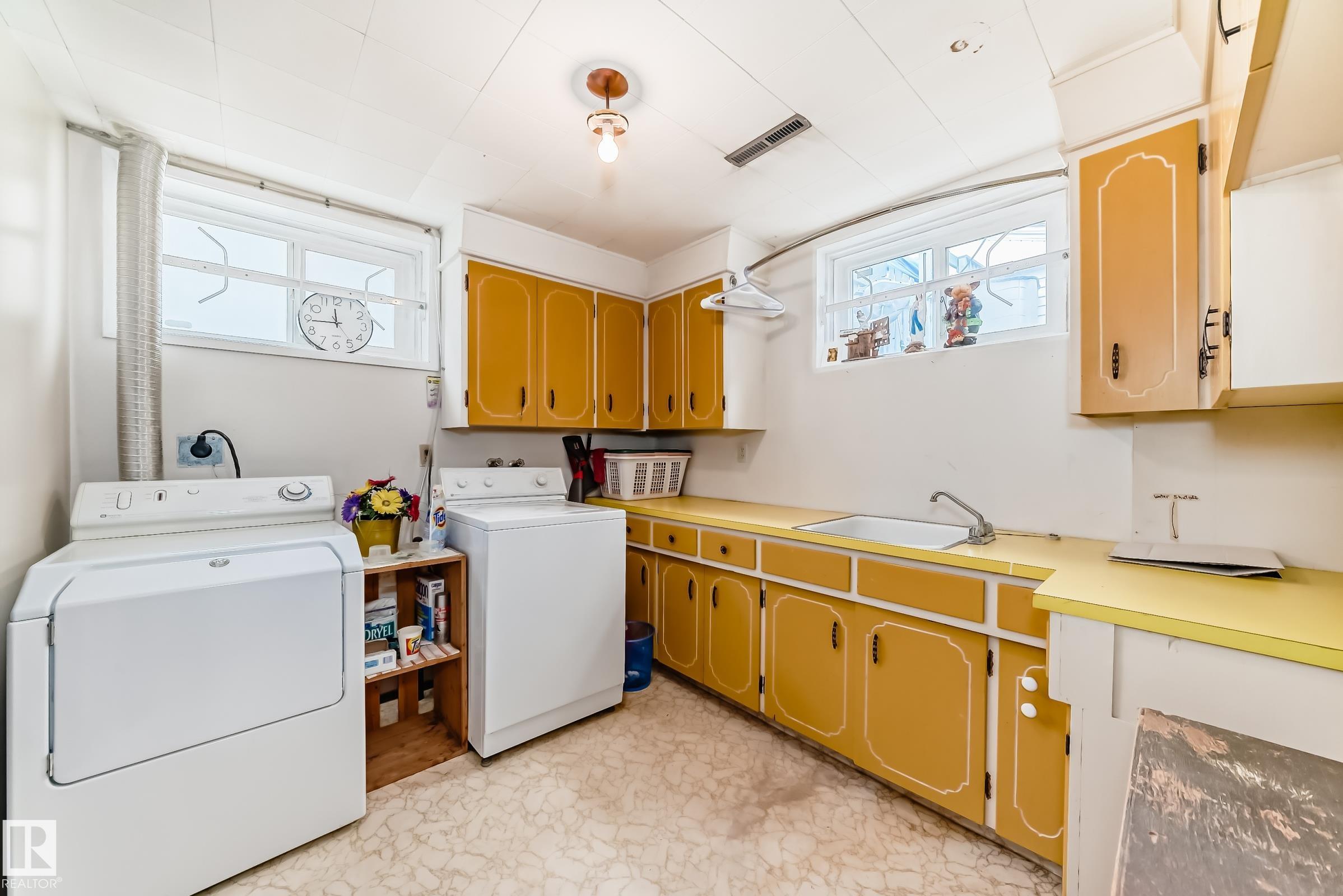 Photo 29 at 6504 109b Avenue NW, Capilano, Edmonton