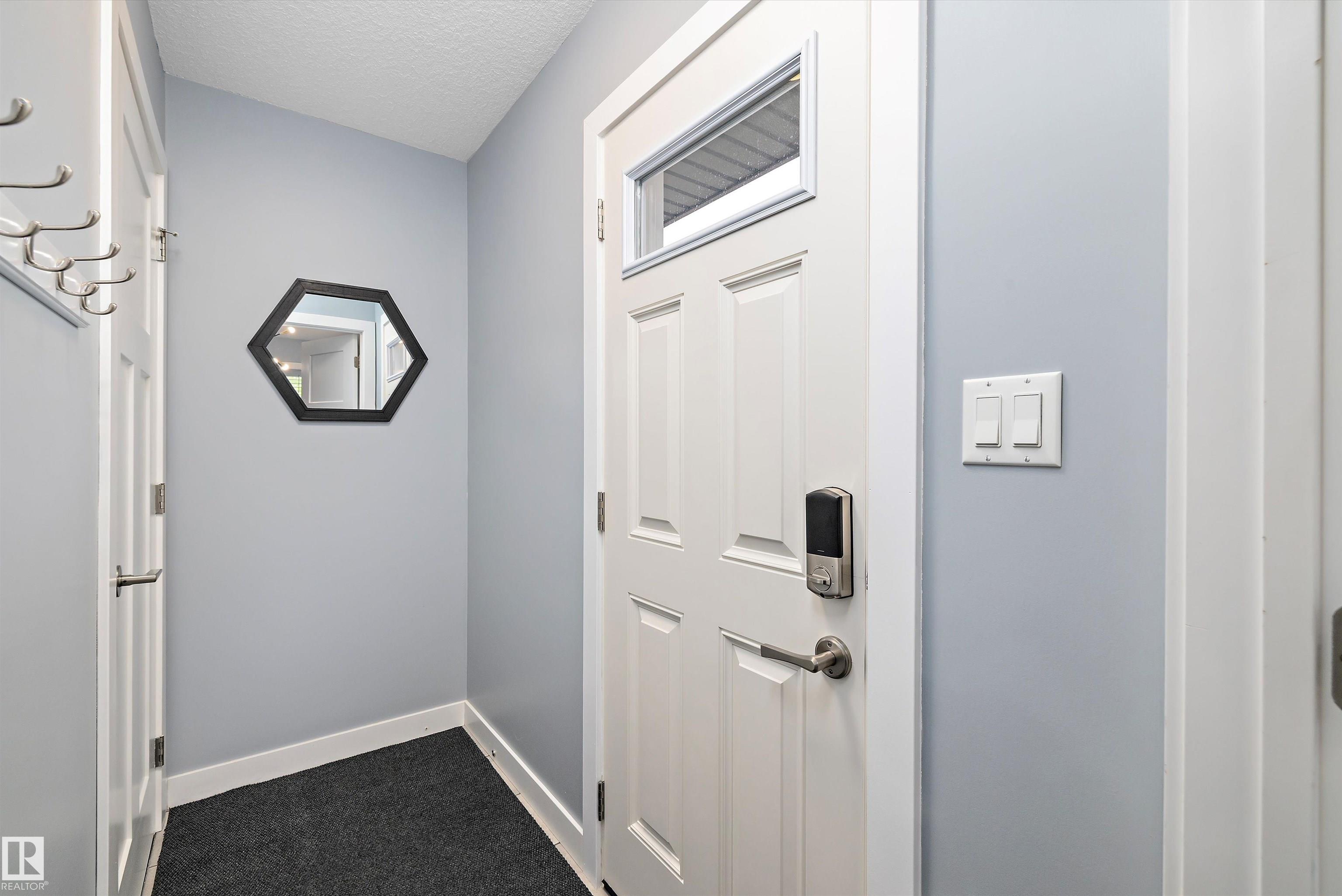 Photo 2 at 2 Roseberry Lane, South Fort, Fort Saskatchewan