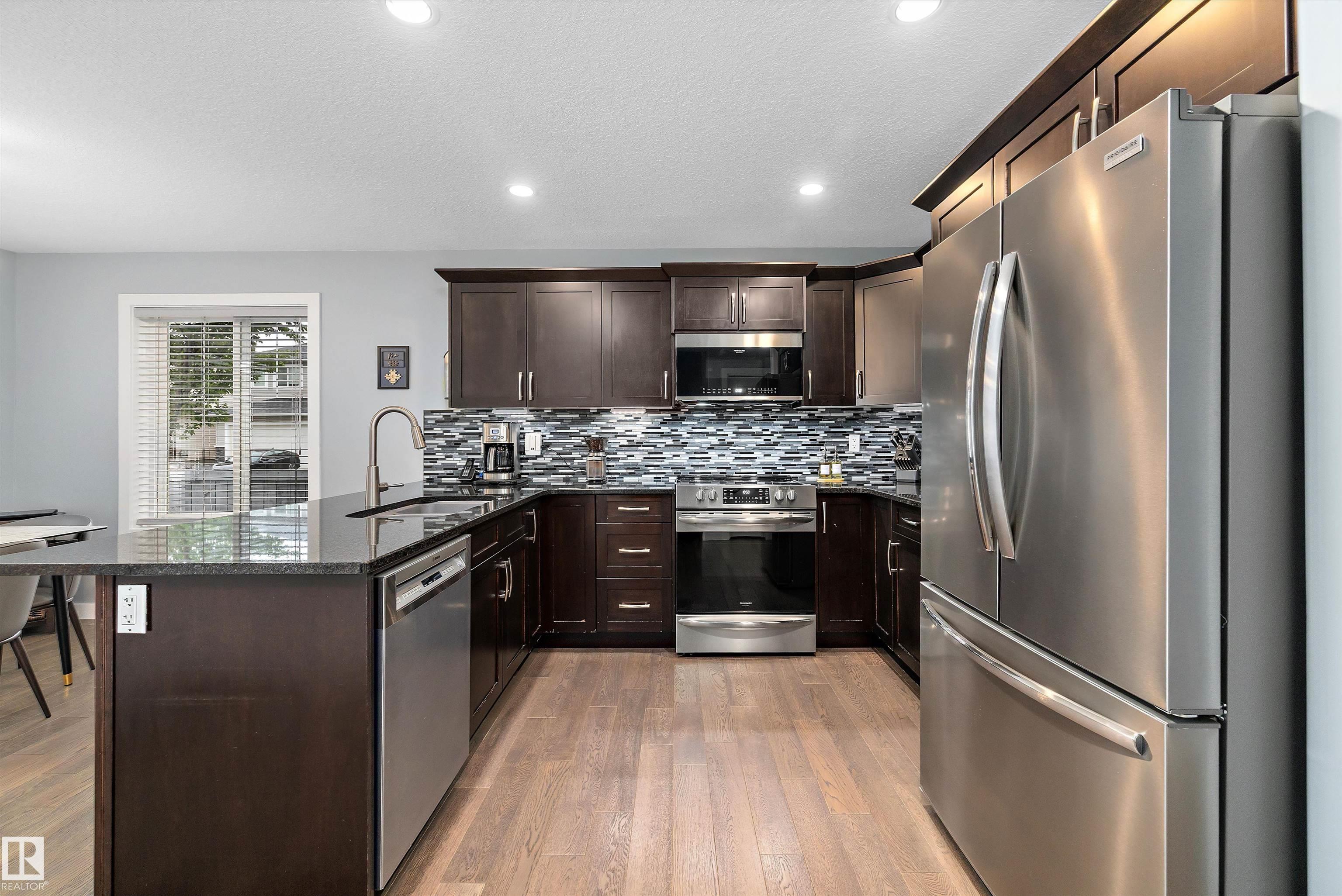 Photo 11 at 2 Roseberry Lane, South Fort, Fort Saskatchewan