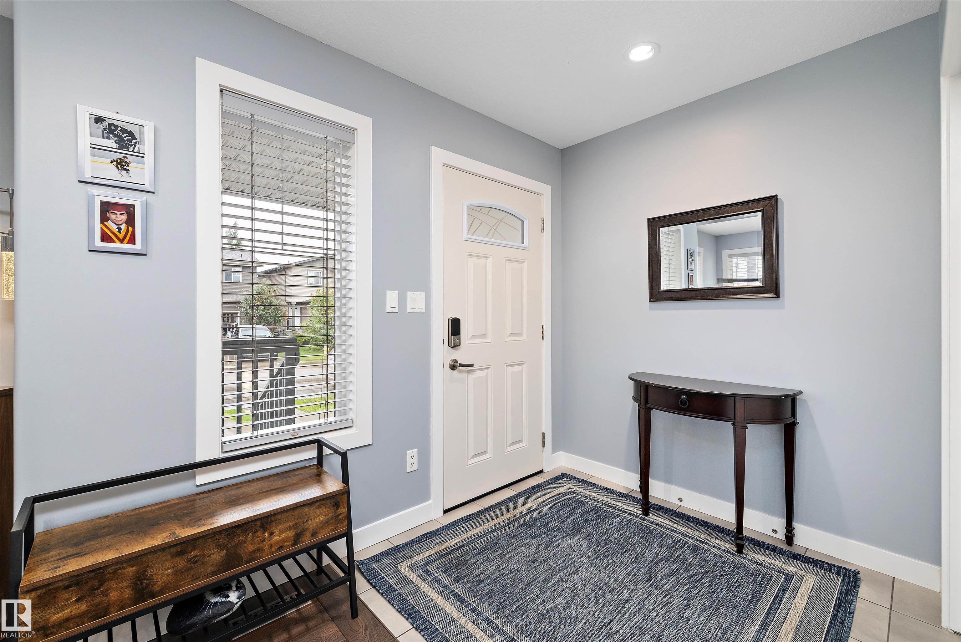 Photo 3 at 2 Roseberry Lane, South Fort, Fort Saskatchewan