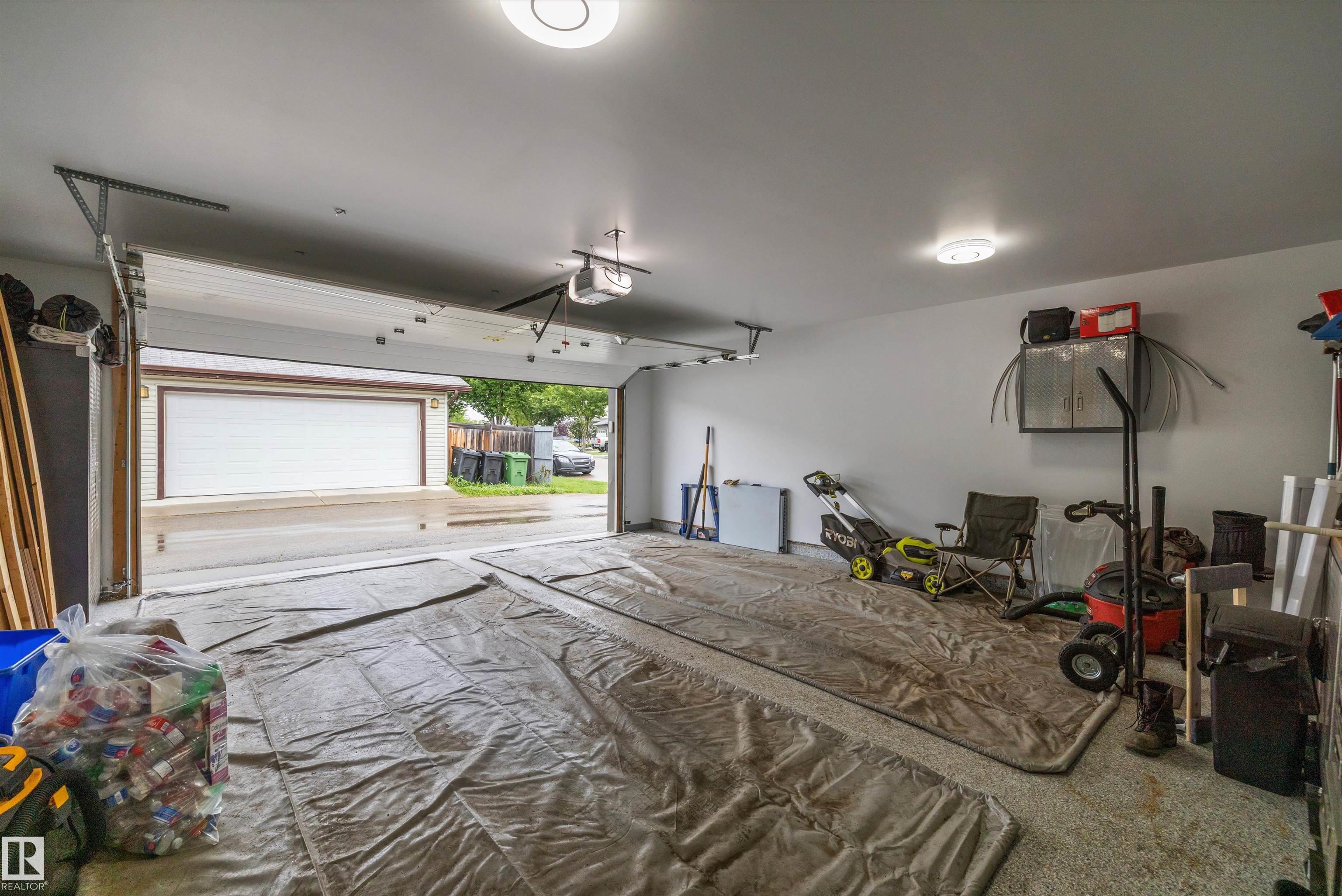 Photo 32 at 2 Roseberry Lane, South Fort, Fort Saskatchewan