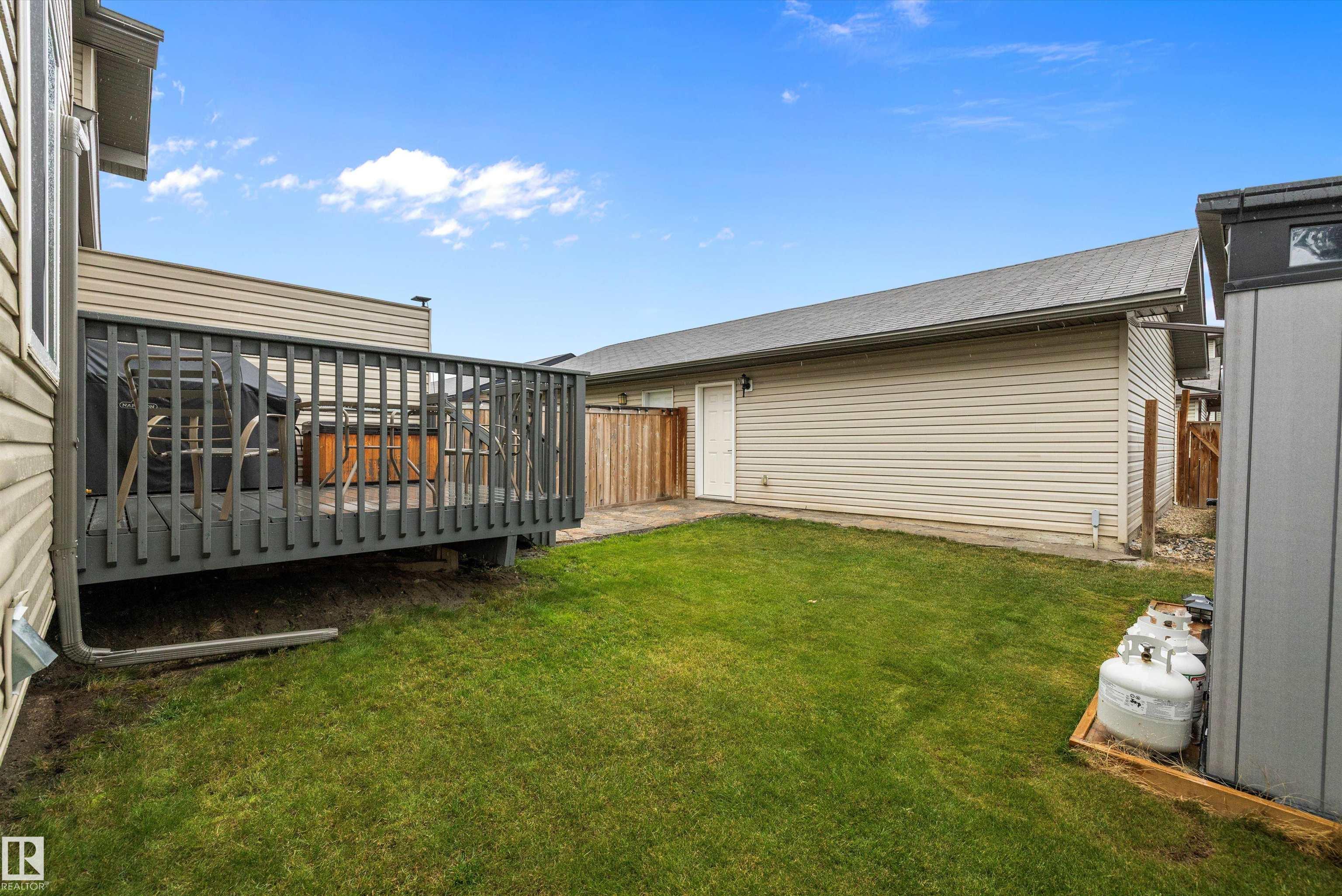 Photo 35 at 2 Roseberry Lane, South Fort, Fort Saskatchewan
