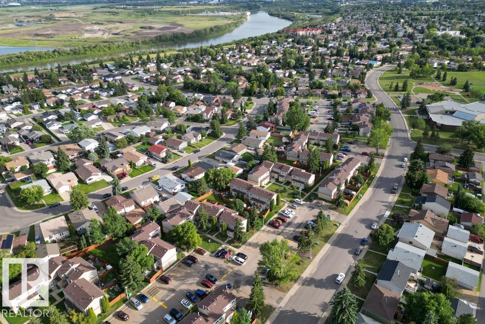http://cdnparap120.paragonrels.com/ParagonImages/Property/p12/RAE/225365708/33/0/0/9e670a1a0d6878af72c25a8c92d45bce/1/22079d47c036c526bbfe0a67b37586f0/225365708-bb28fcd5-40ea-4a56-918d-3e6f52cd8346.JPG