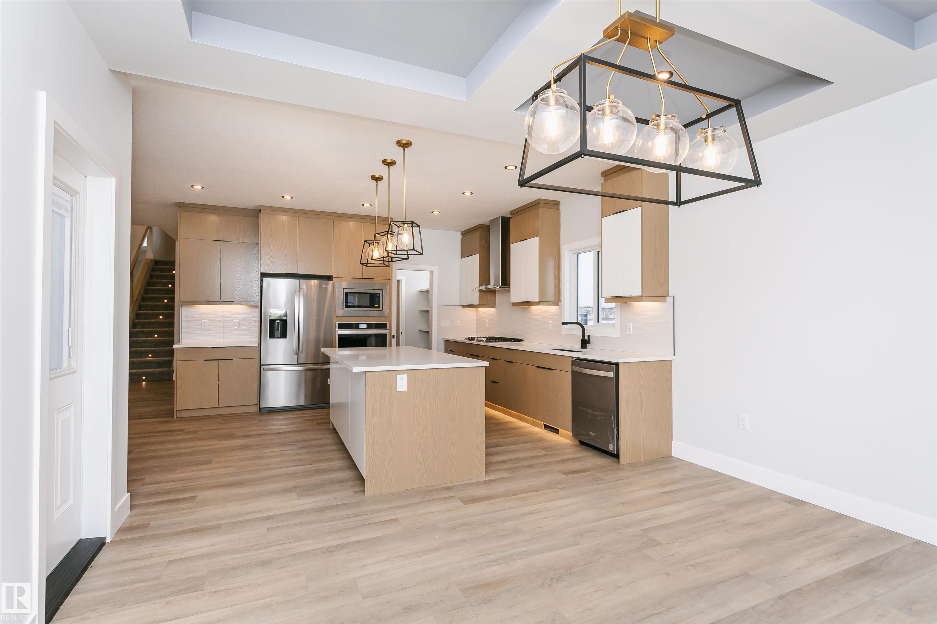 Photo 27 at 162 Edgewater Circle, Southfork, Leduc