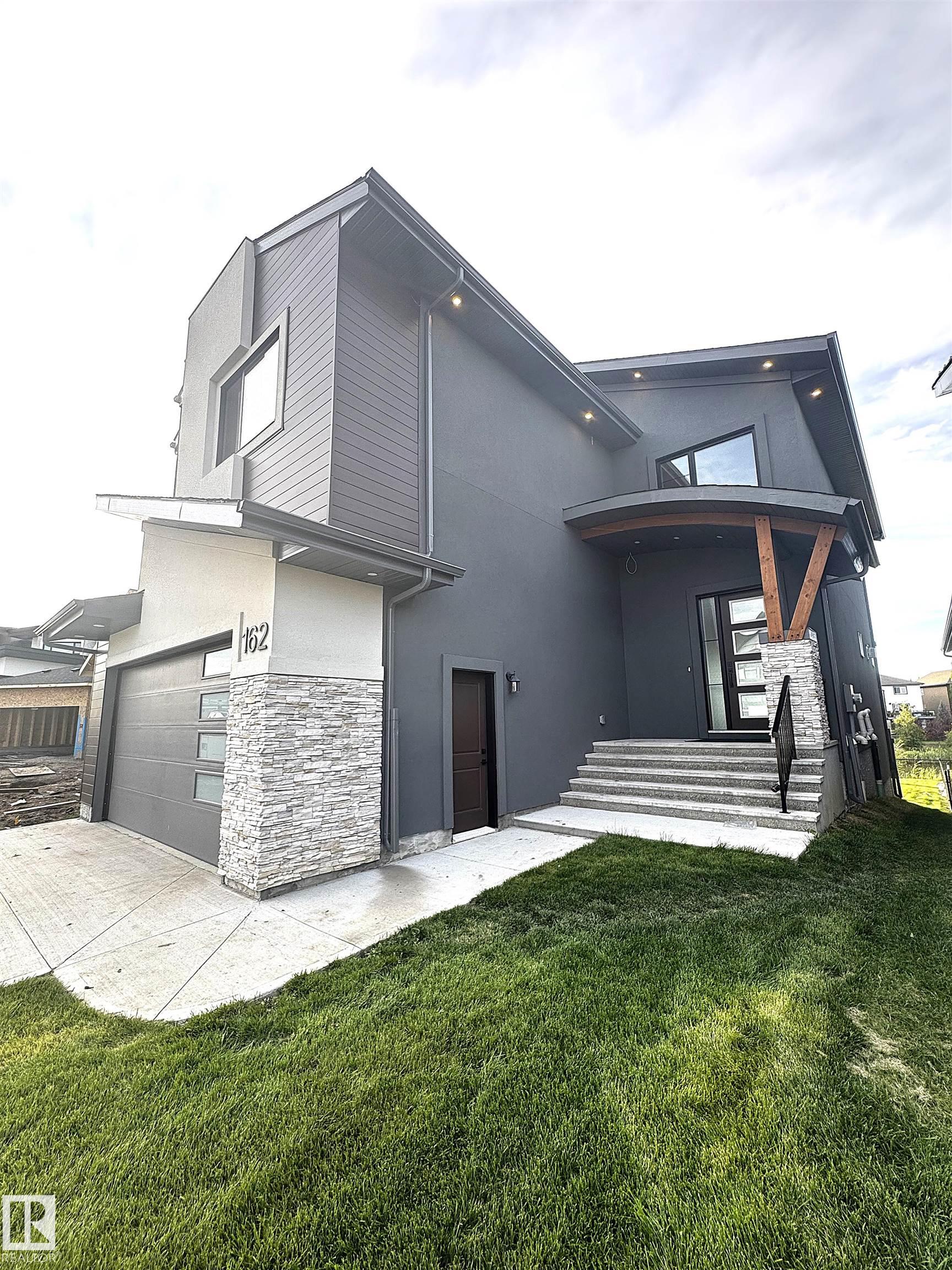 Photo 5 at 162 Edgewater Circle, Southfork, Leduc