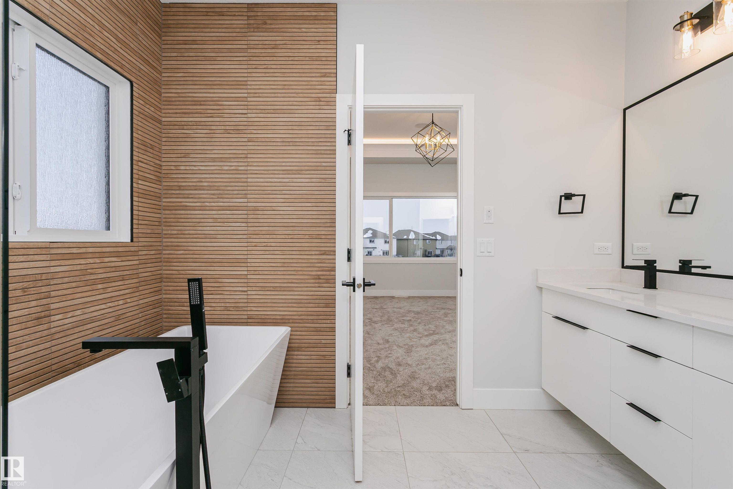 Photo 41 at 162 Edgewater Circle, Southfork, Leduc